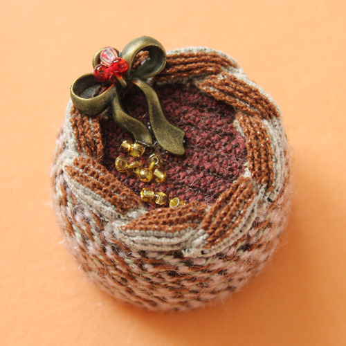 crochet knitted walnut cake.jpg