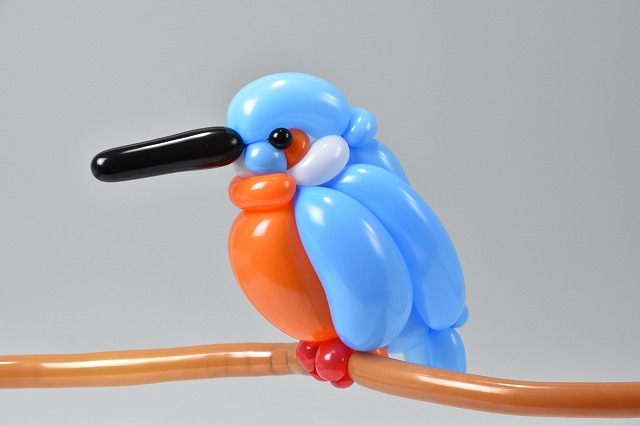 kingfisher balloon animal