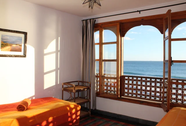 Twin bedroom in the surf camp