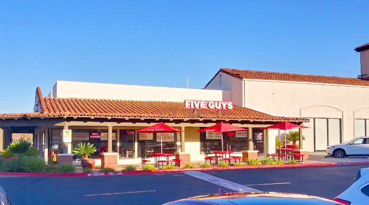 FIVE GUYS BURGER & FRIES - PASATIEMPO LANE - SACRAMENTO - 6.png