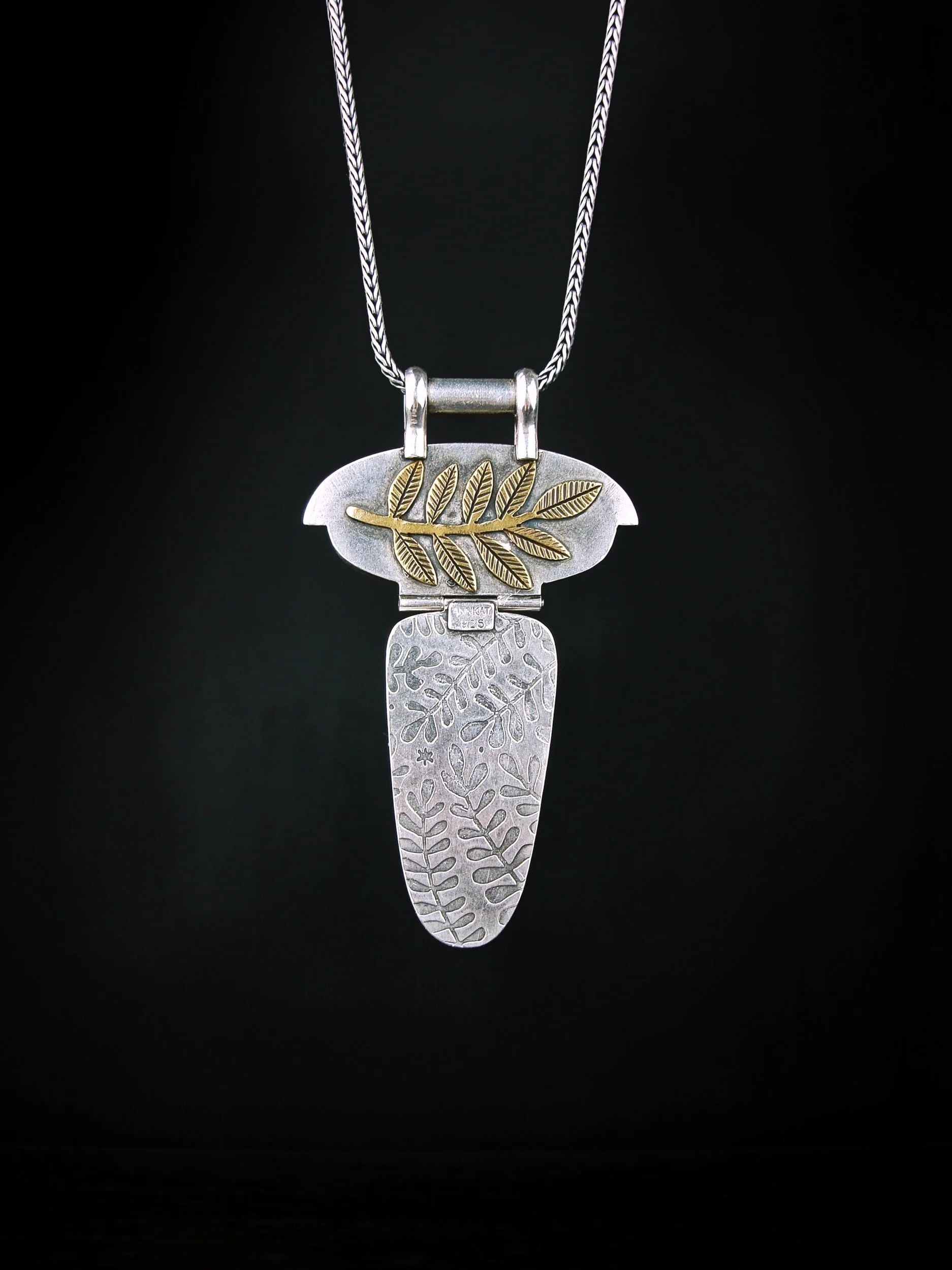 B1FB562E-0BD4-45A3-939C-94B55EA59AB8