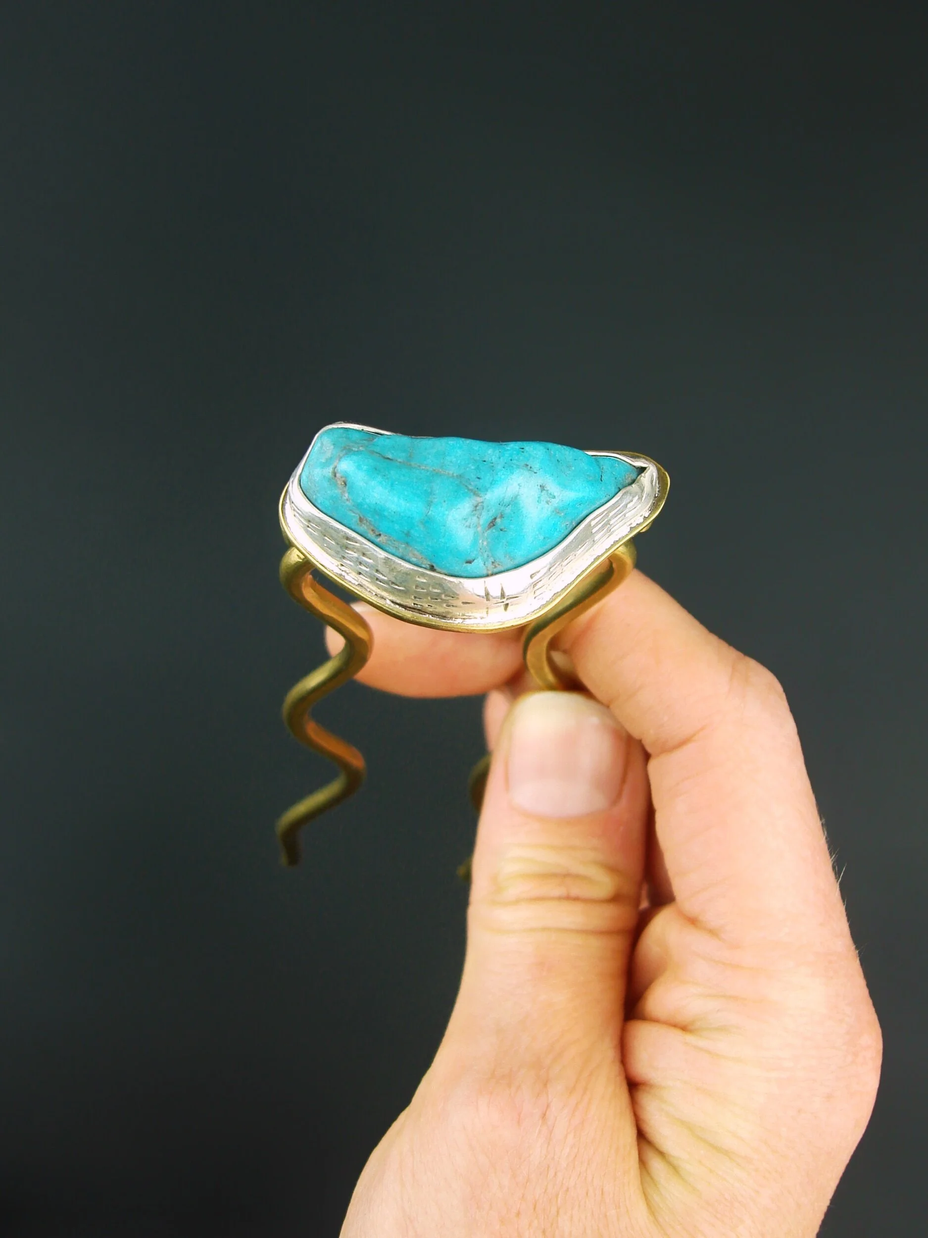 B00BE3D5-5E1D-43FD-8652-A1F06502F6AD