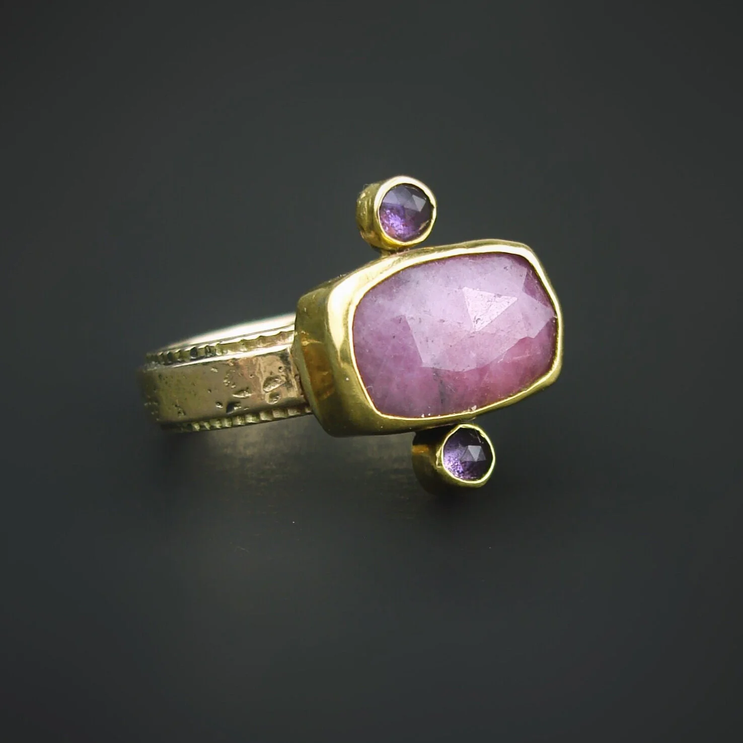 DA22A0F7-7D16-4215-94F9-6E0F68B6664A