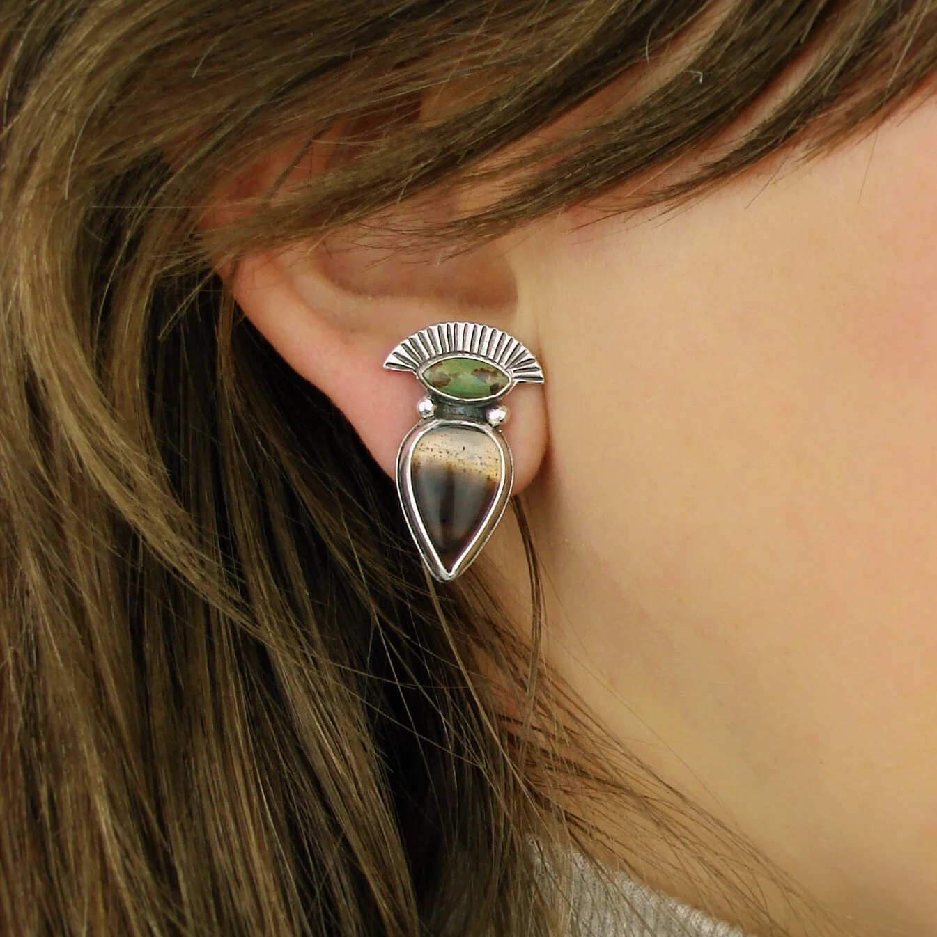 CEE03CA5-130F-4AC3-BEA7-C29E14260F47