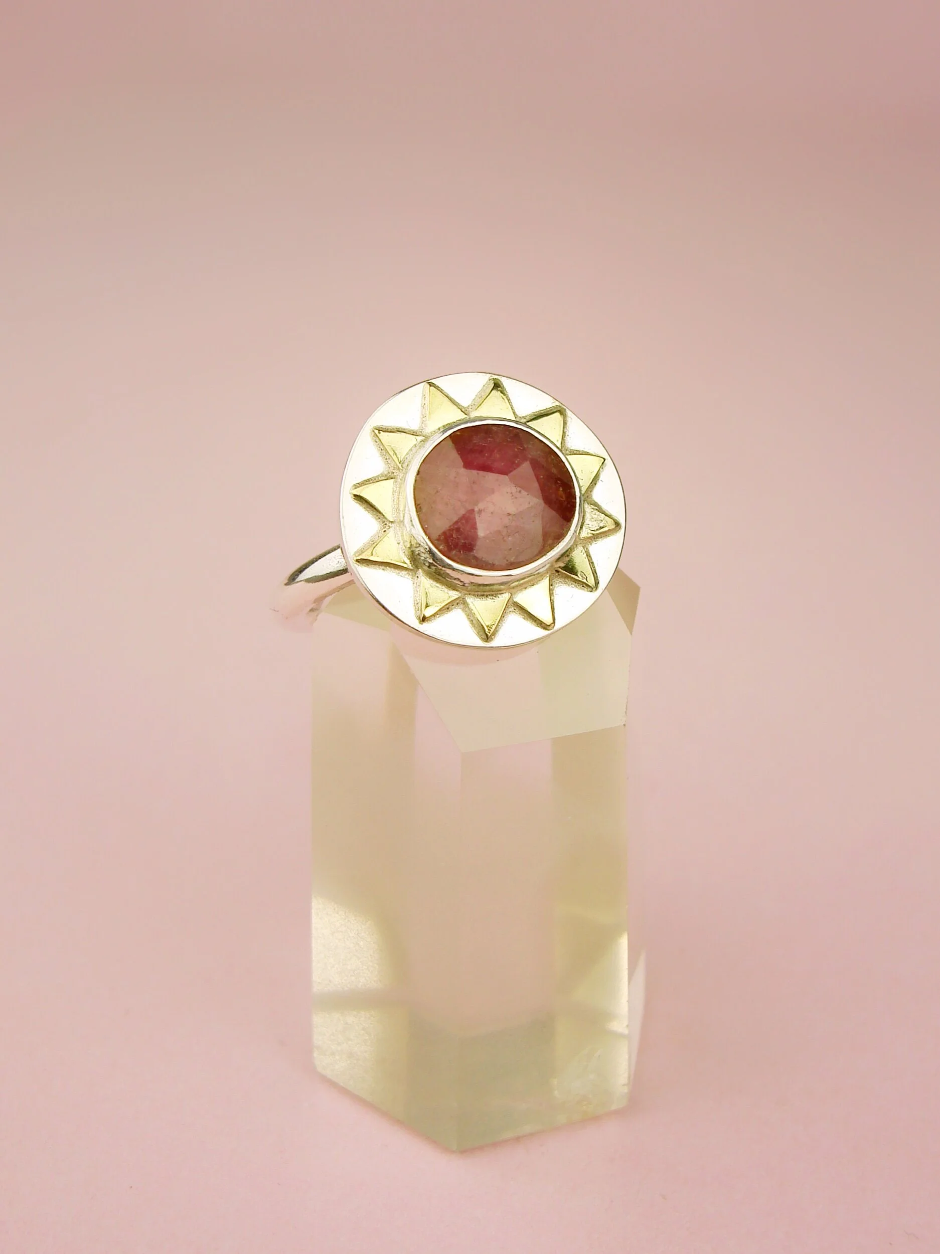 C14F12D6-3D80-488A-9FE2-E5164150493B