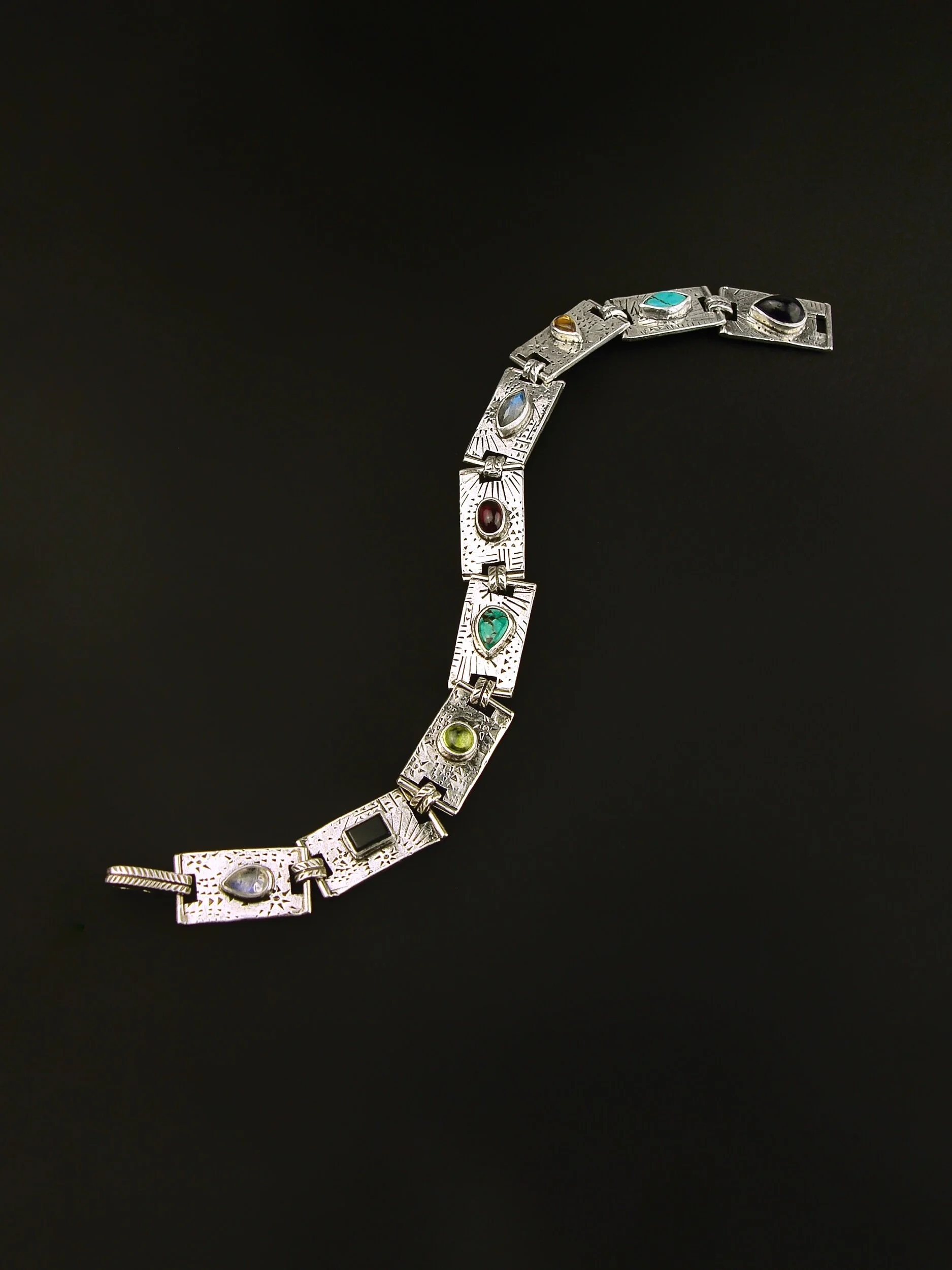 E8E2235A-AB7E-432C-B3E3-785A7567B6AF