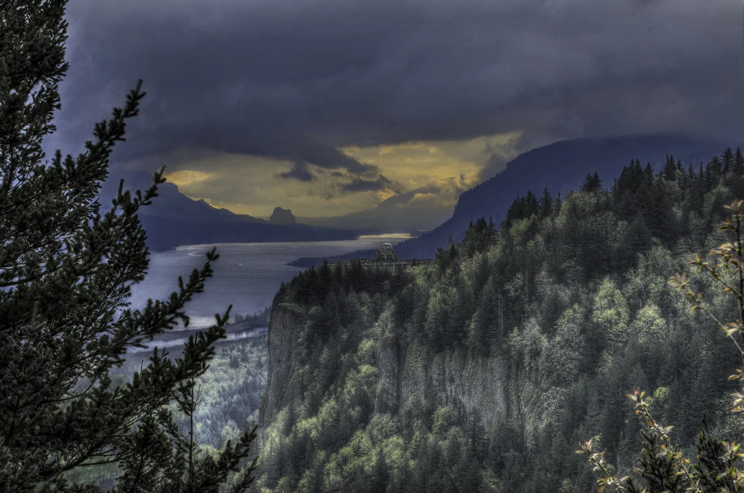 Crown Point Vista House Horizontal