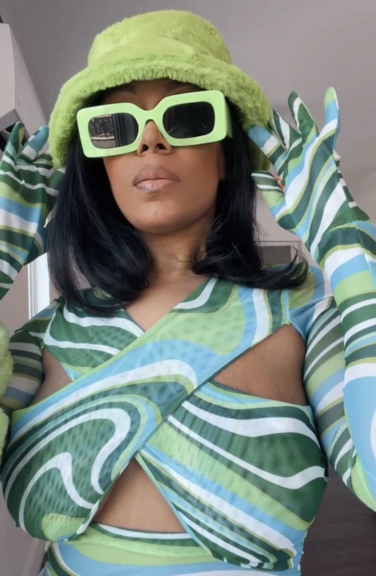 F7A859A0-4E61-4126-A3E6-5D548AE1F31B