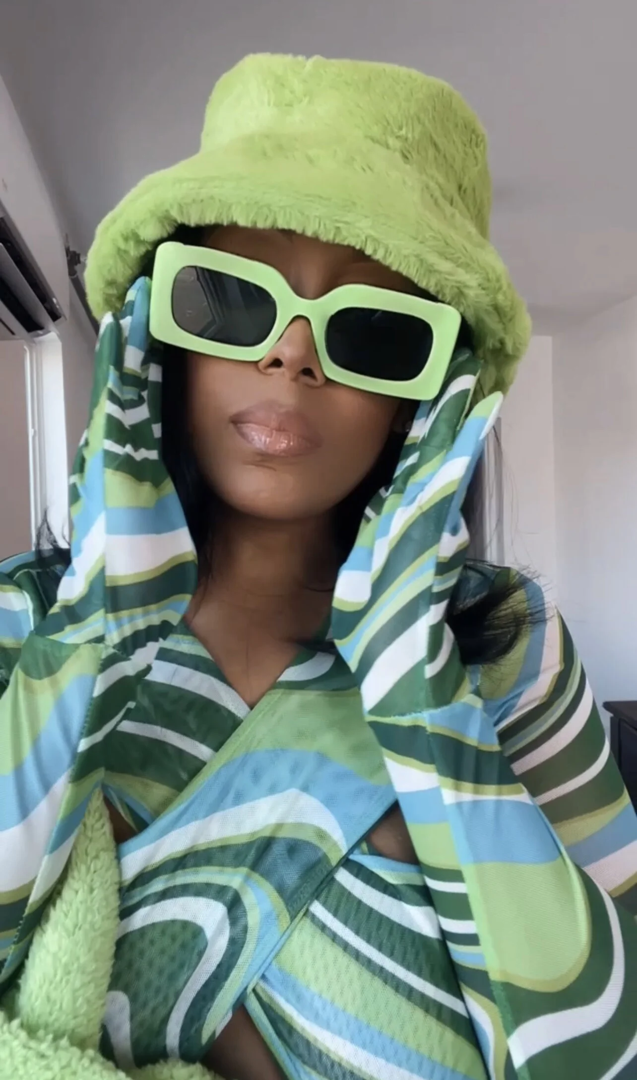 AA84CF51-2AA0-4673-8FAE-A3C5C9C05521