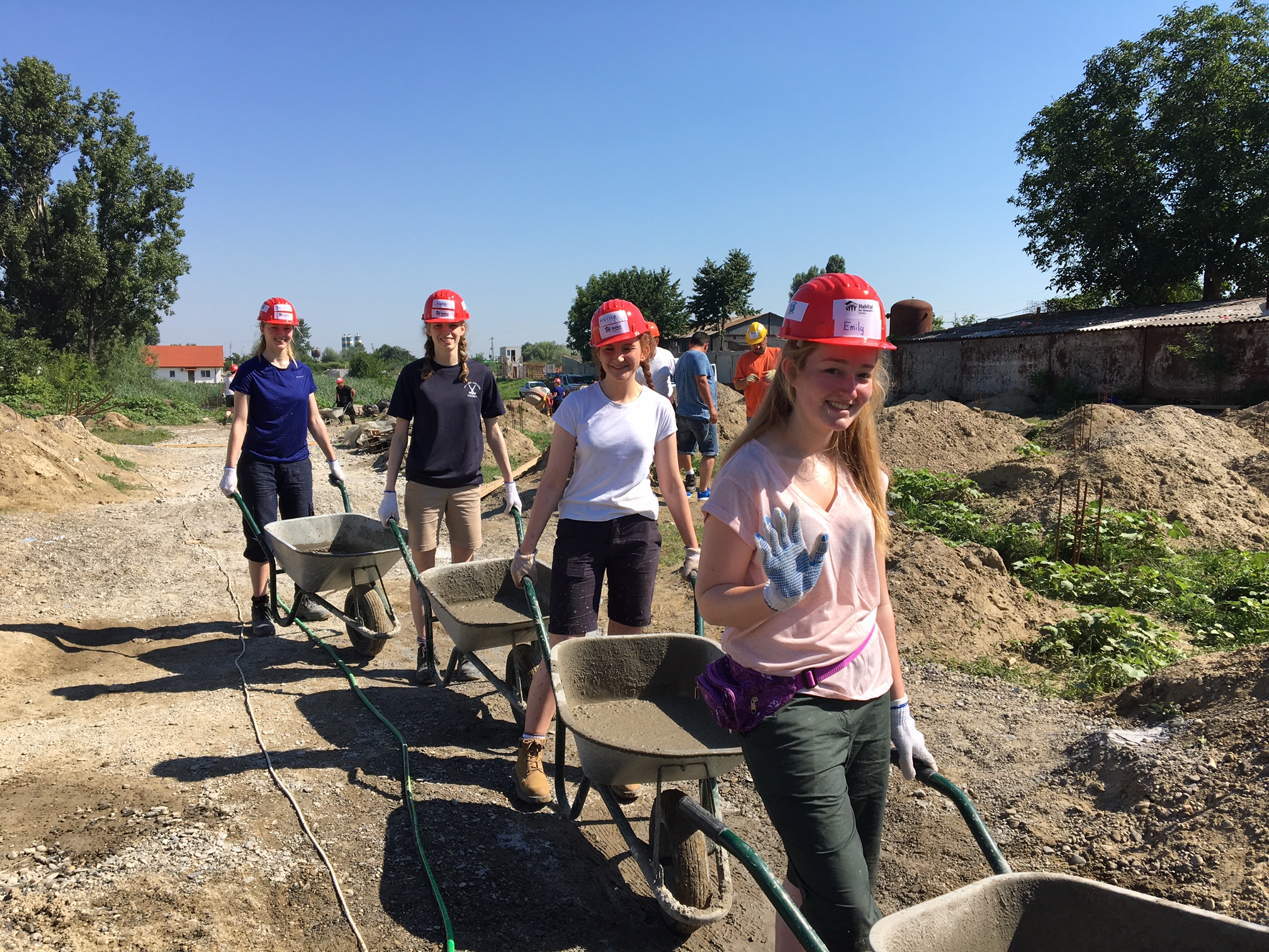Beth, Laura, Mollie and Emily lining up waiting for cement