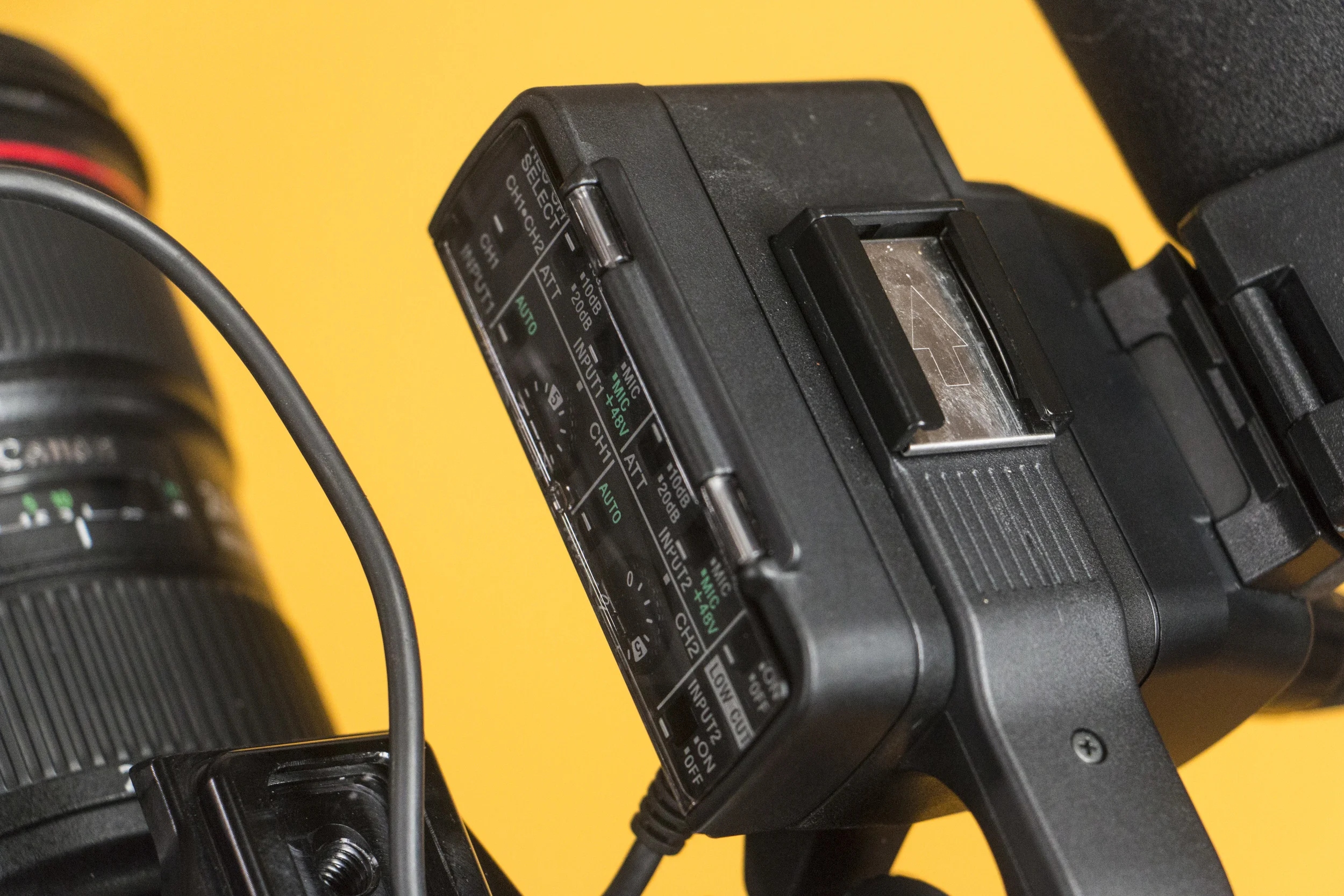 The additional hot shoe on the Sony XLR K1M