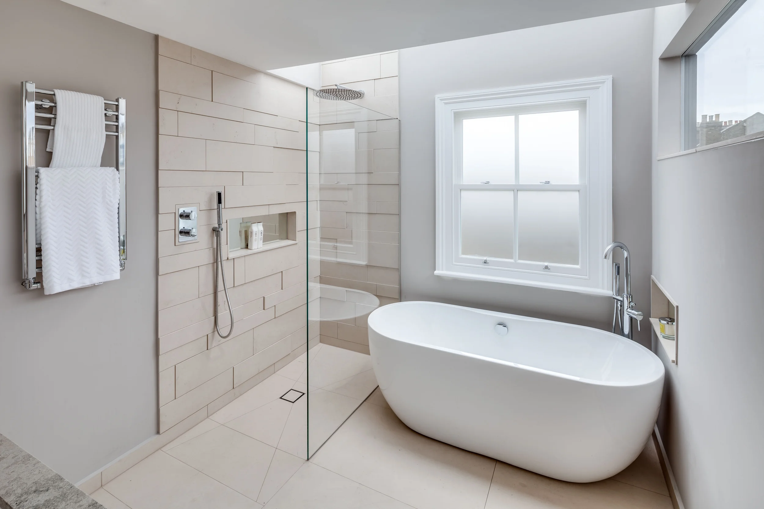 ensuite.jpg