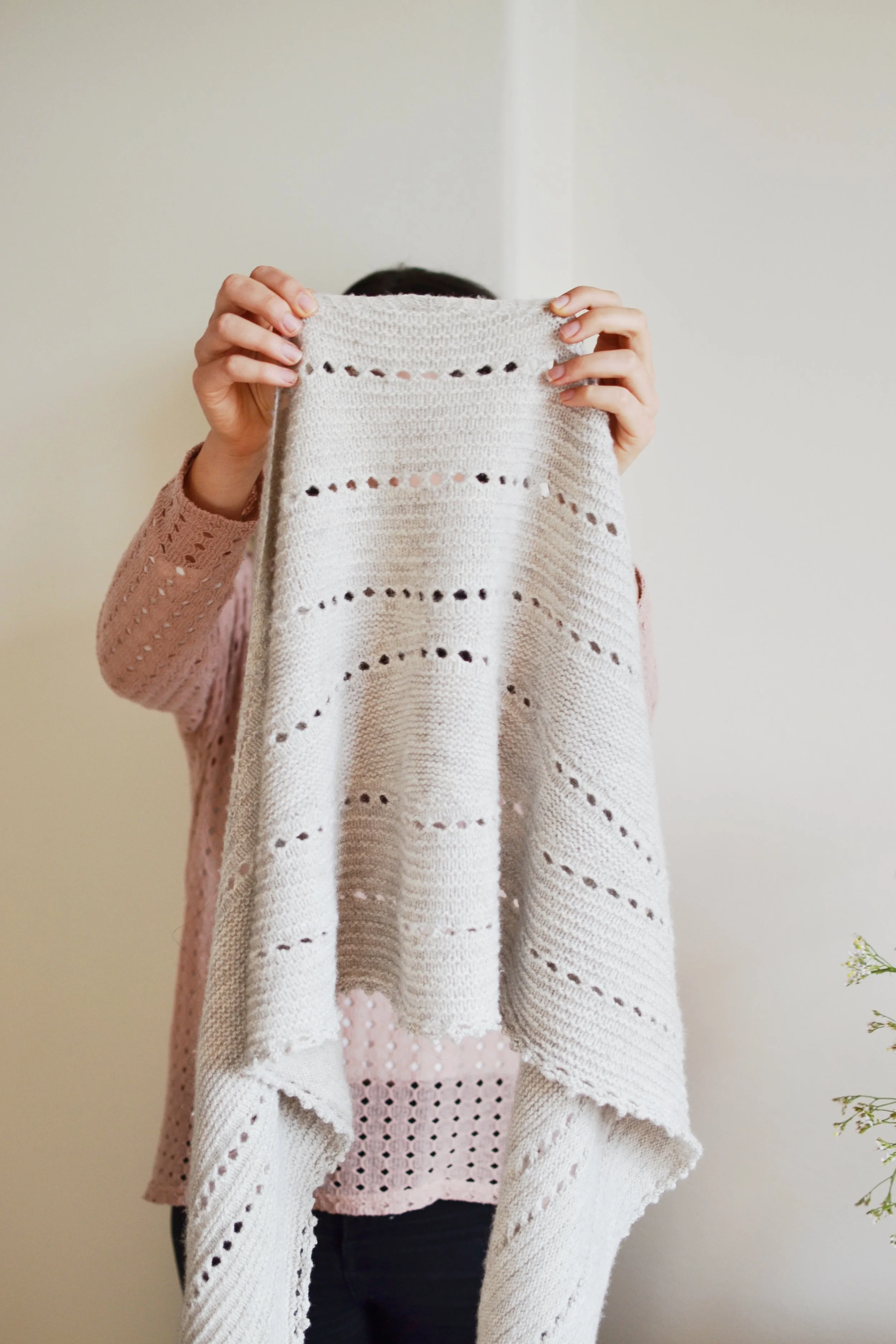 hollowsshawl1 copy.jpg