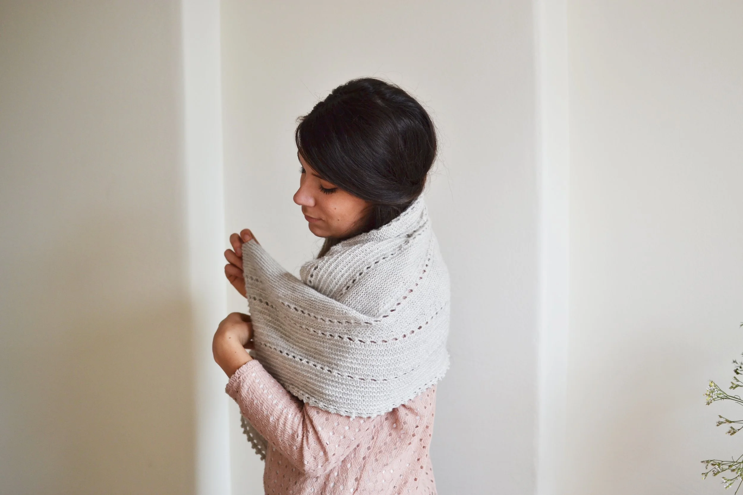 hollowsshawl8 copy.jpg