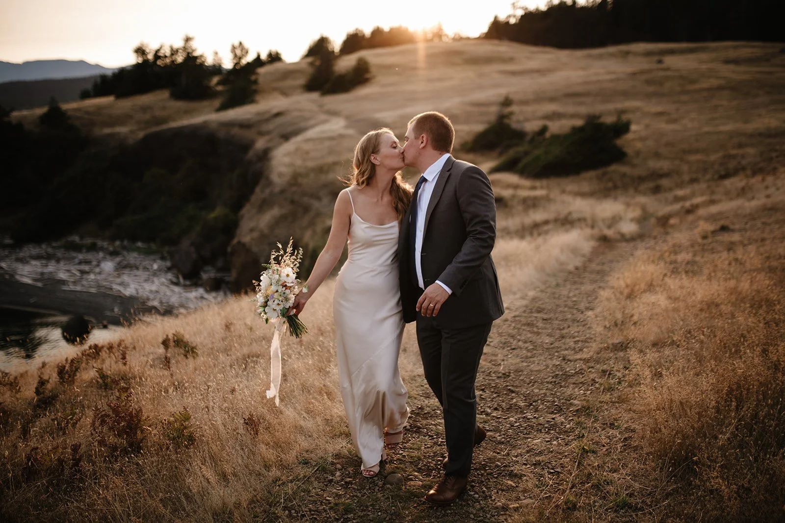 Erin Wallis Photography, Vancouver Island wedding