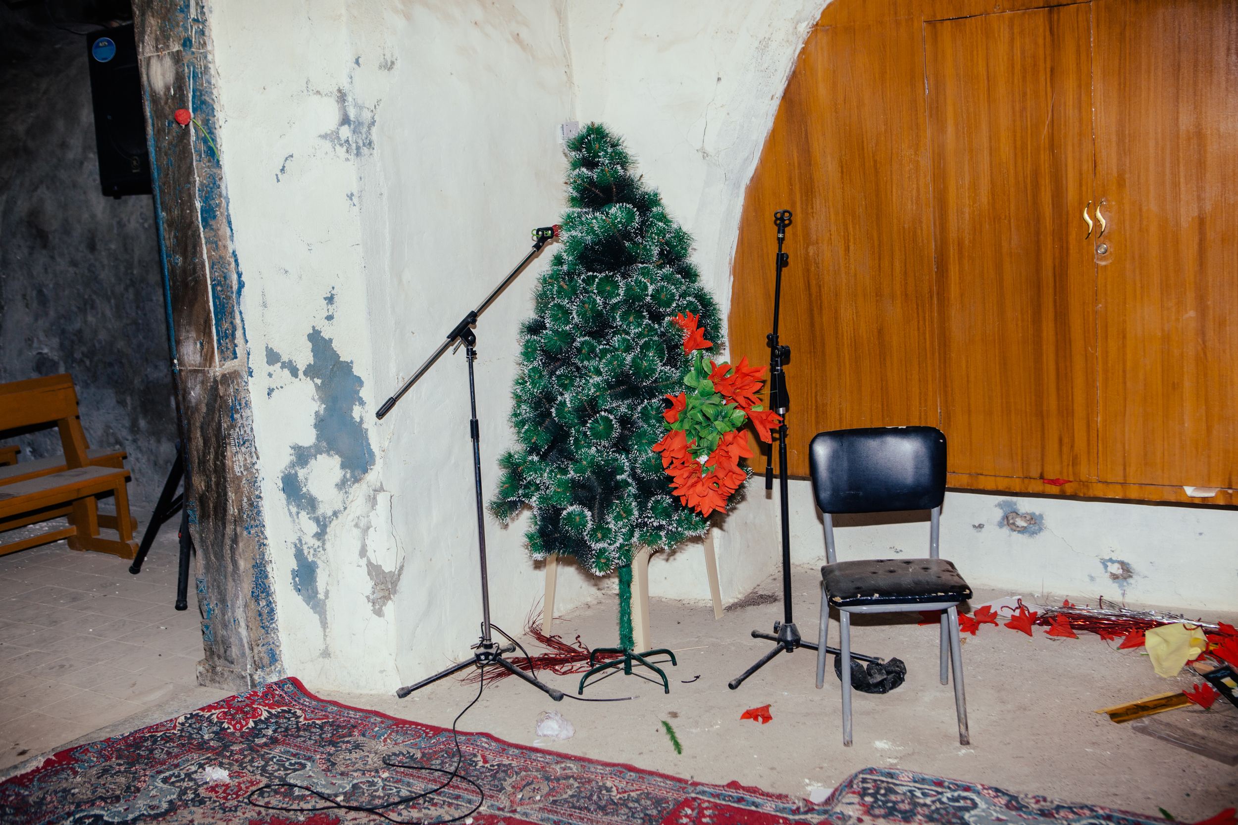  A Christmas tree at St. George's Chaldean church in the village of Baqofah, which was abandoned after it was attacked by ISIS militants.&nbsp;Northern Iraqi Kurdistan. 