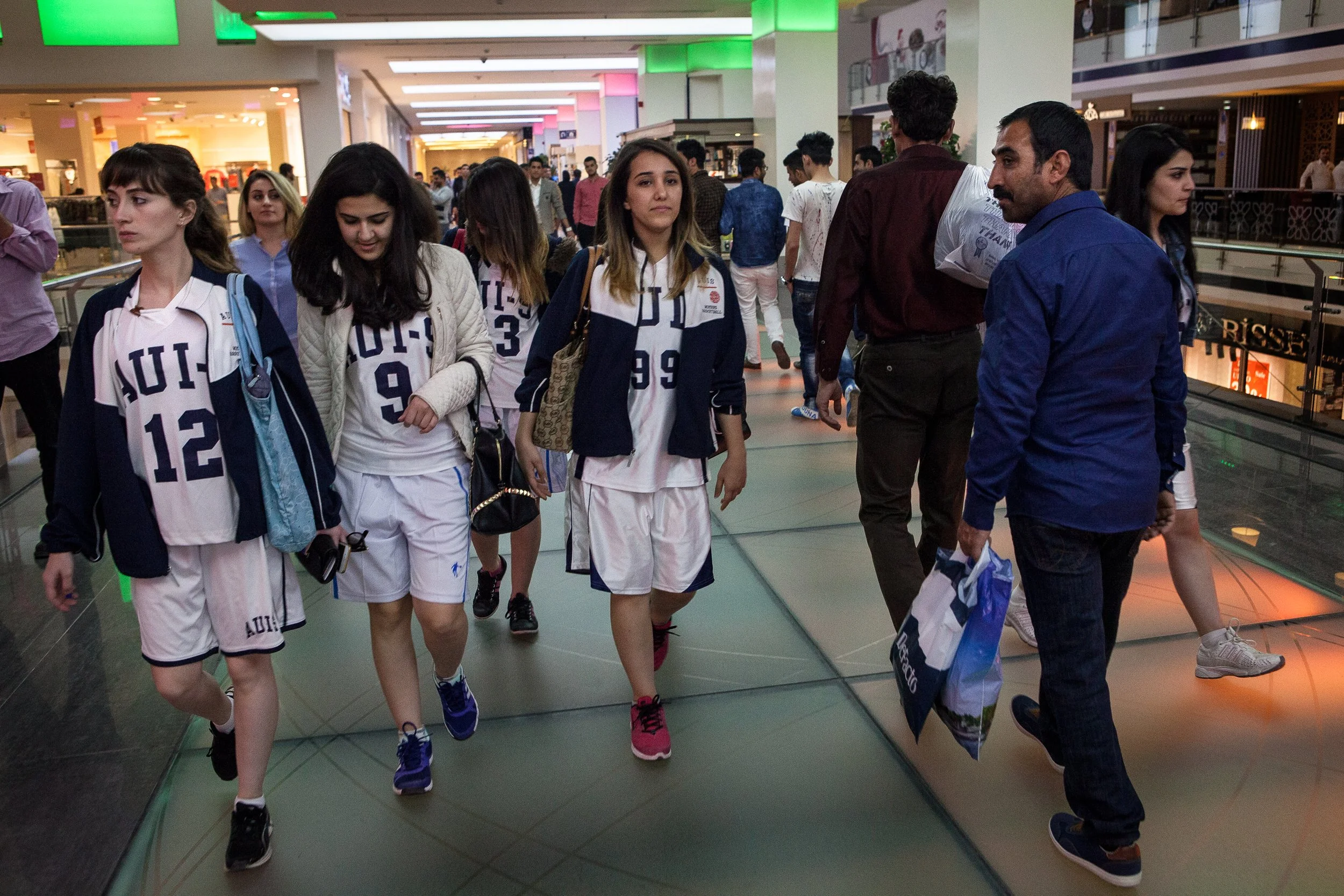 Web Iraq B-ball-10.jpg