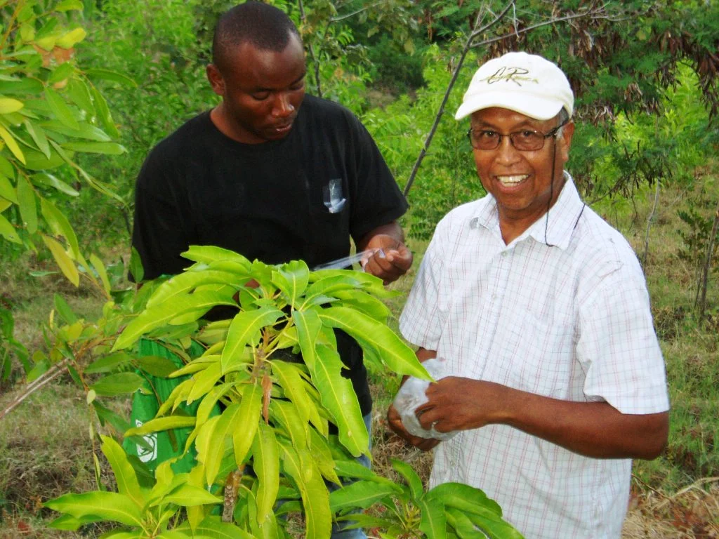 clarkefaragronom.jpg