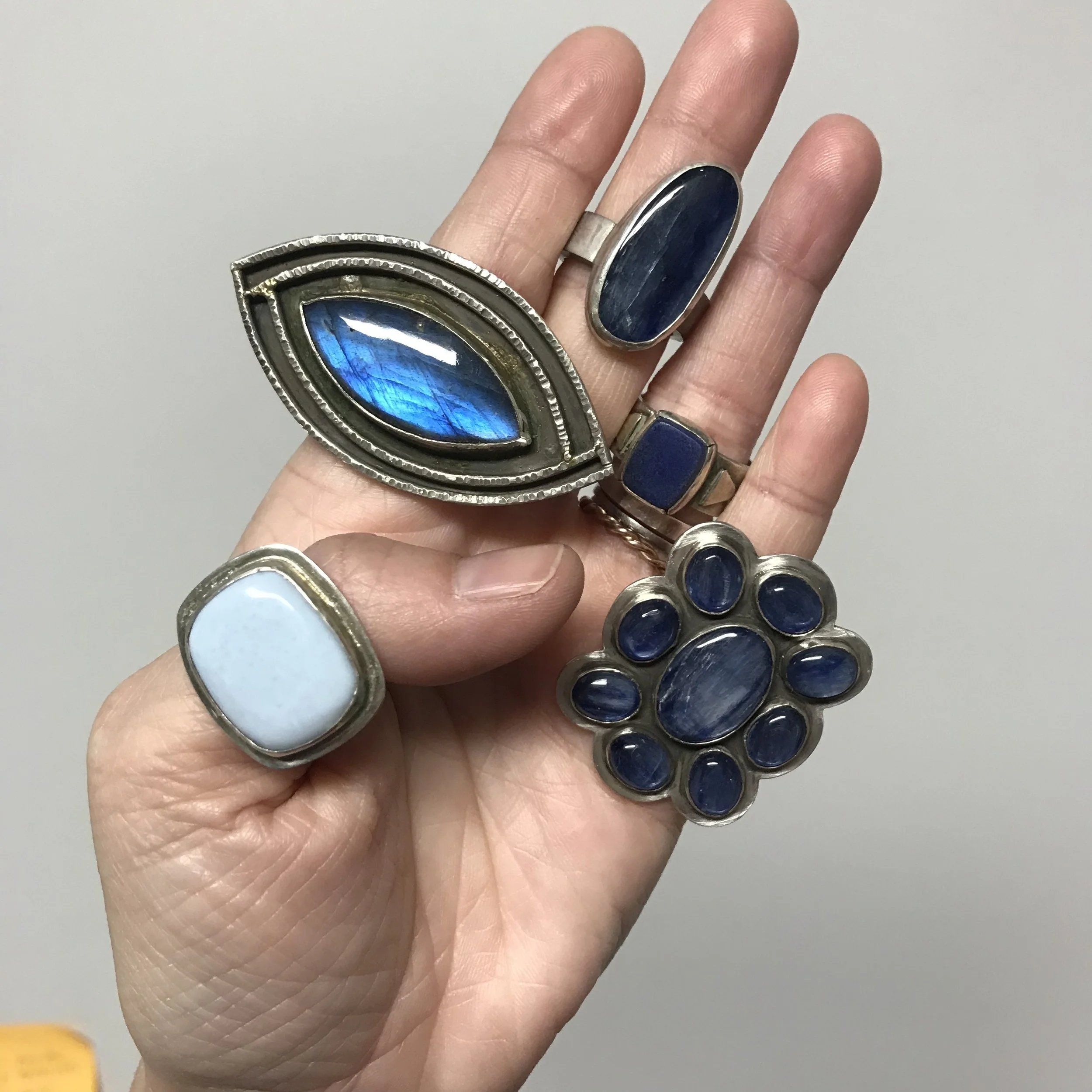 2A09C674-D8CE-40CF-9367-7D1152FE7E68