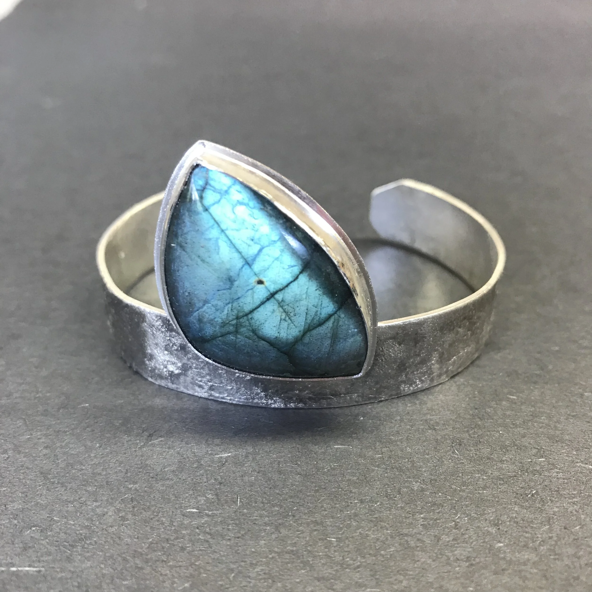 9B92FF39-8150-4C1A-B44E-982A8FB0F1D3