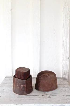 ANTIQUE HAT FORMS - The Vintage Round Top