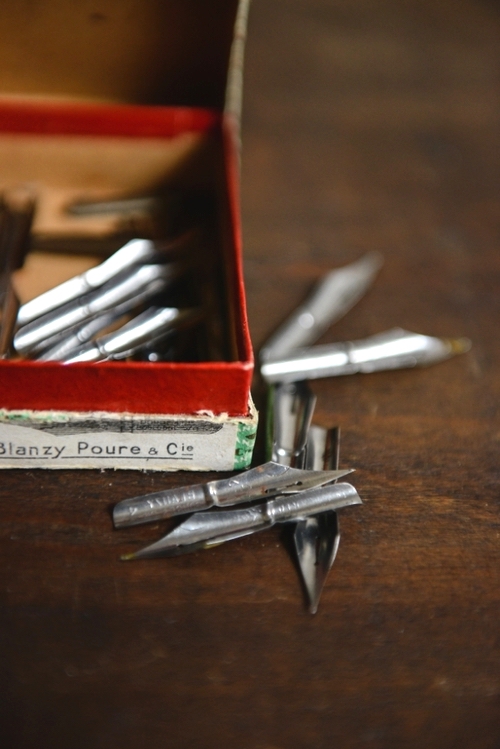 FRENCH VINTAGE PEN NIBS, THE VINTAGE ROUND TOP