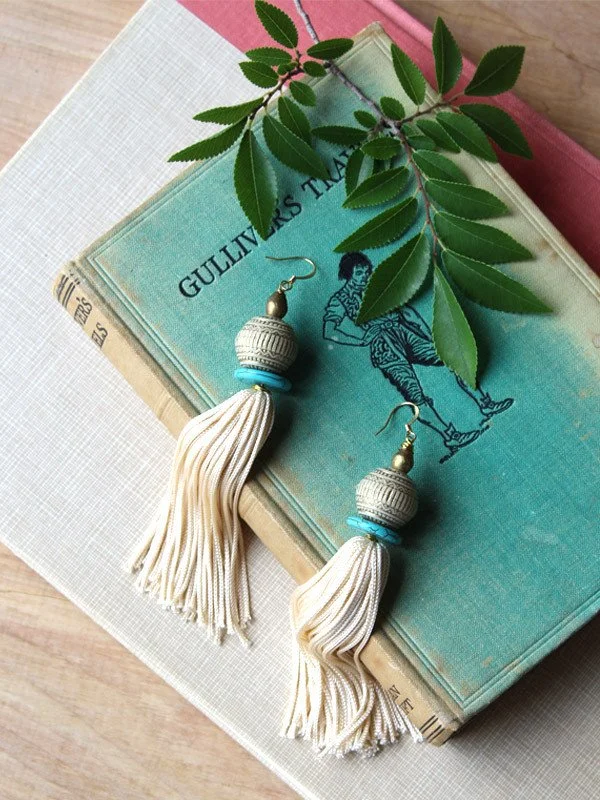 FLEA STYLE EARRINGS, THE VINTAGE ROUND TOP