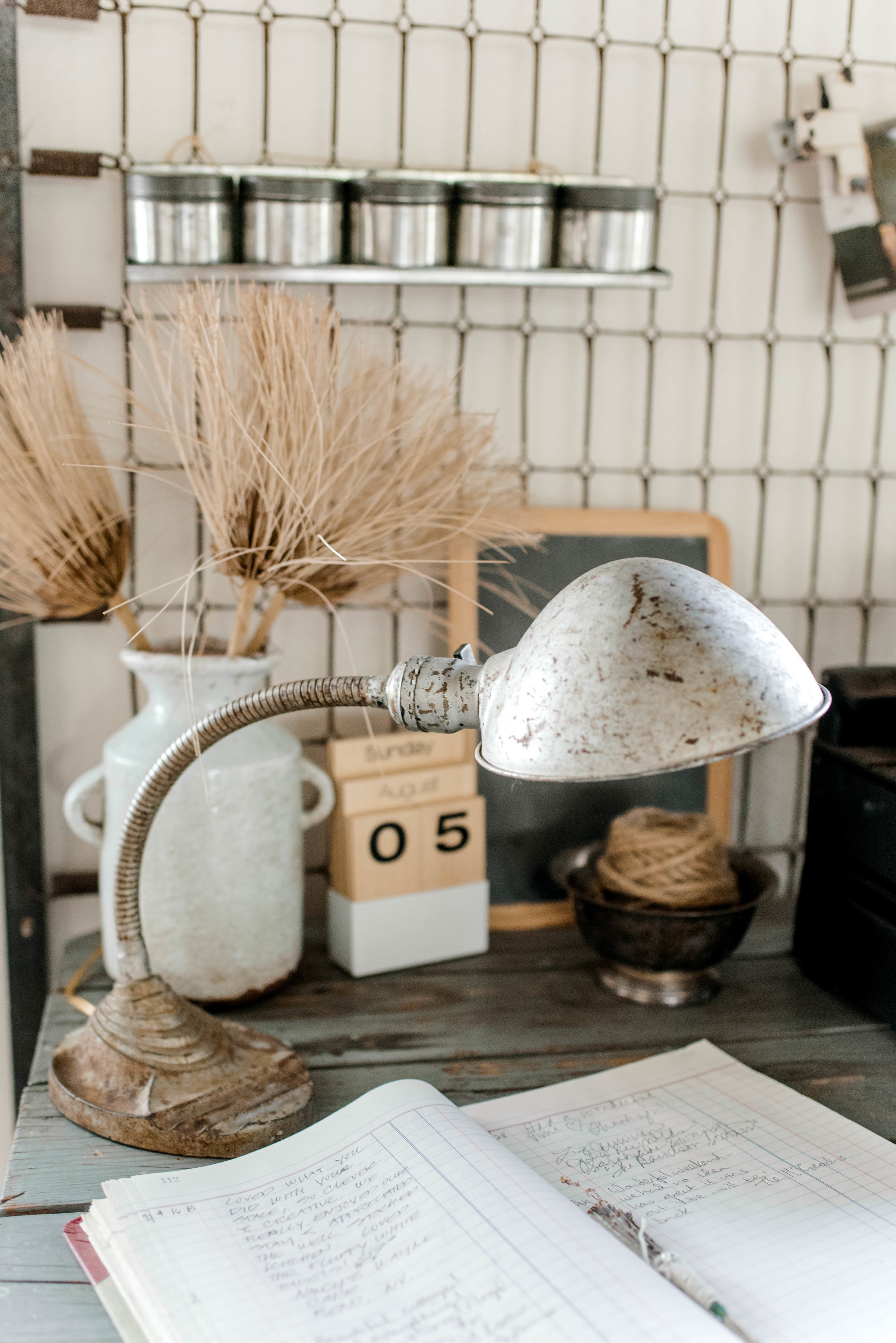 No. 1450 - The Vintage Round Top - My Domaine - Rustic Modern Farmhouse Retreat - Vintage Decor