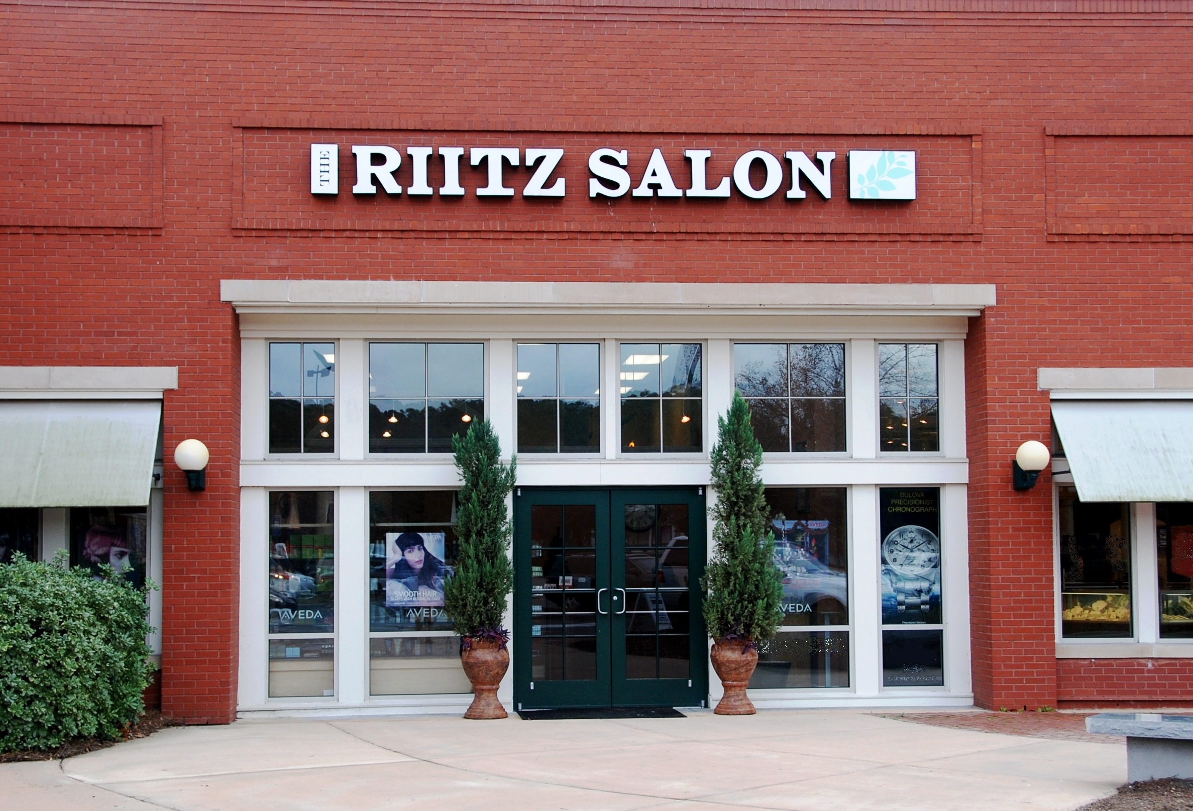 Riitz Salon