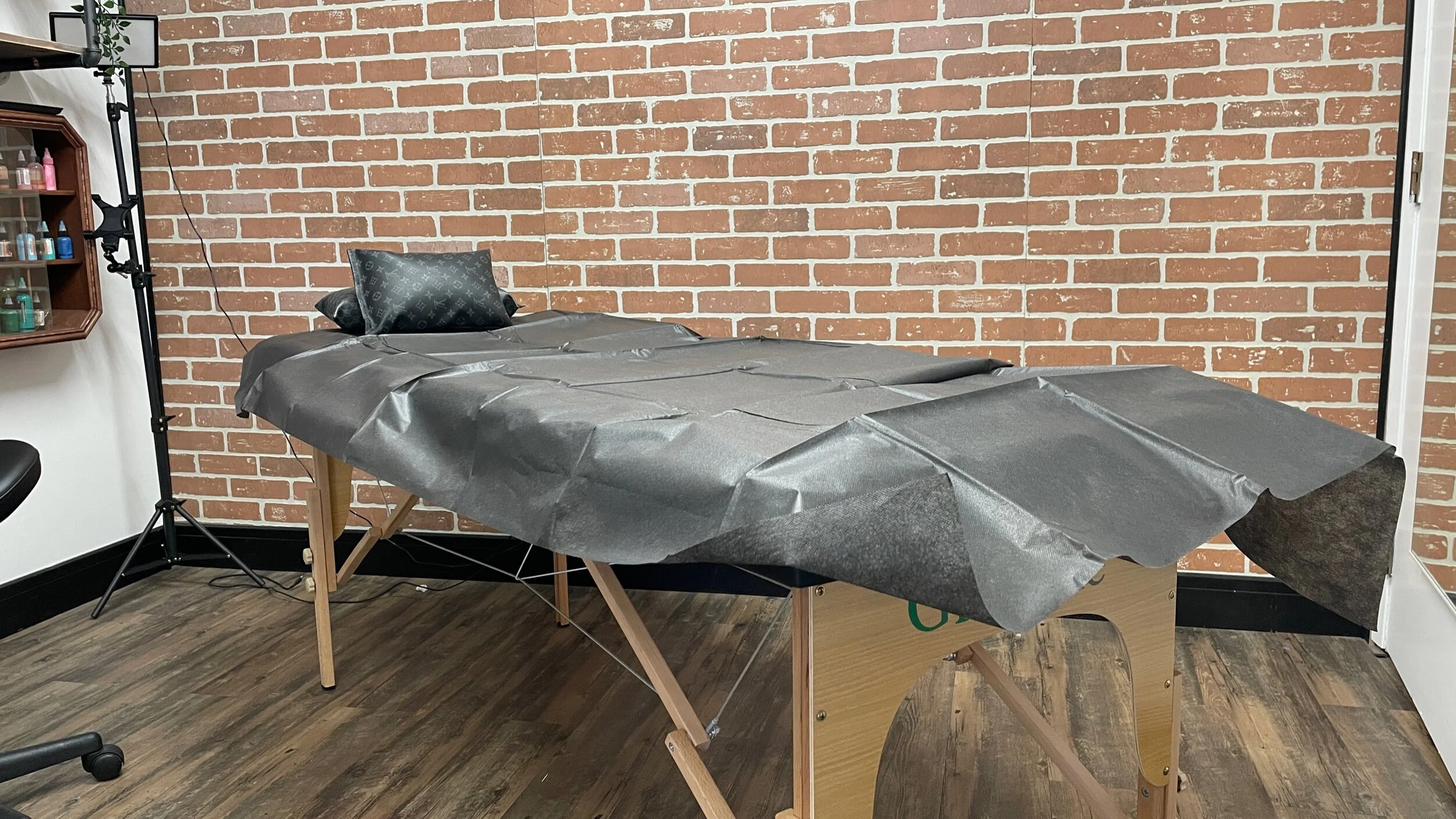 9894E0B6-BA3A-45F4-97B5-7BD80AAD9B5D