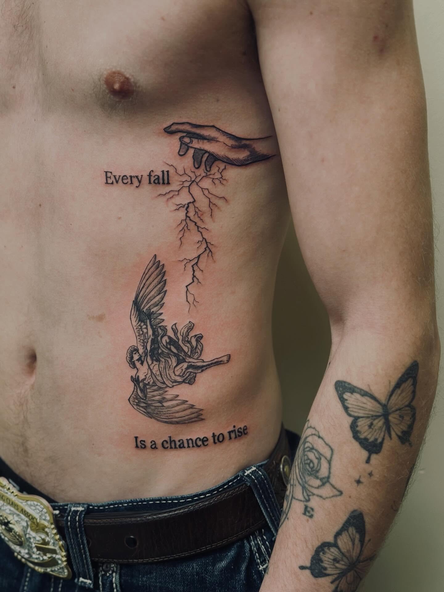 Icarus inspired rib tattoo for my dude @zac_heer_5. Thanks buddy, it was good hanging with you again!

#tattoo #tattooed #tattoostyle