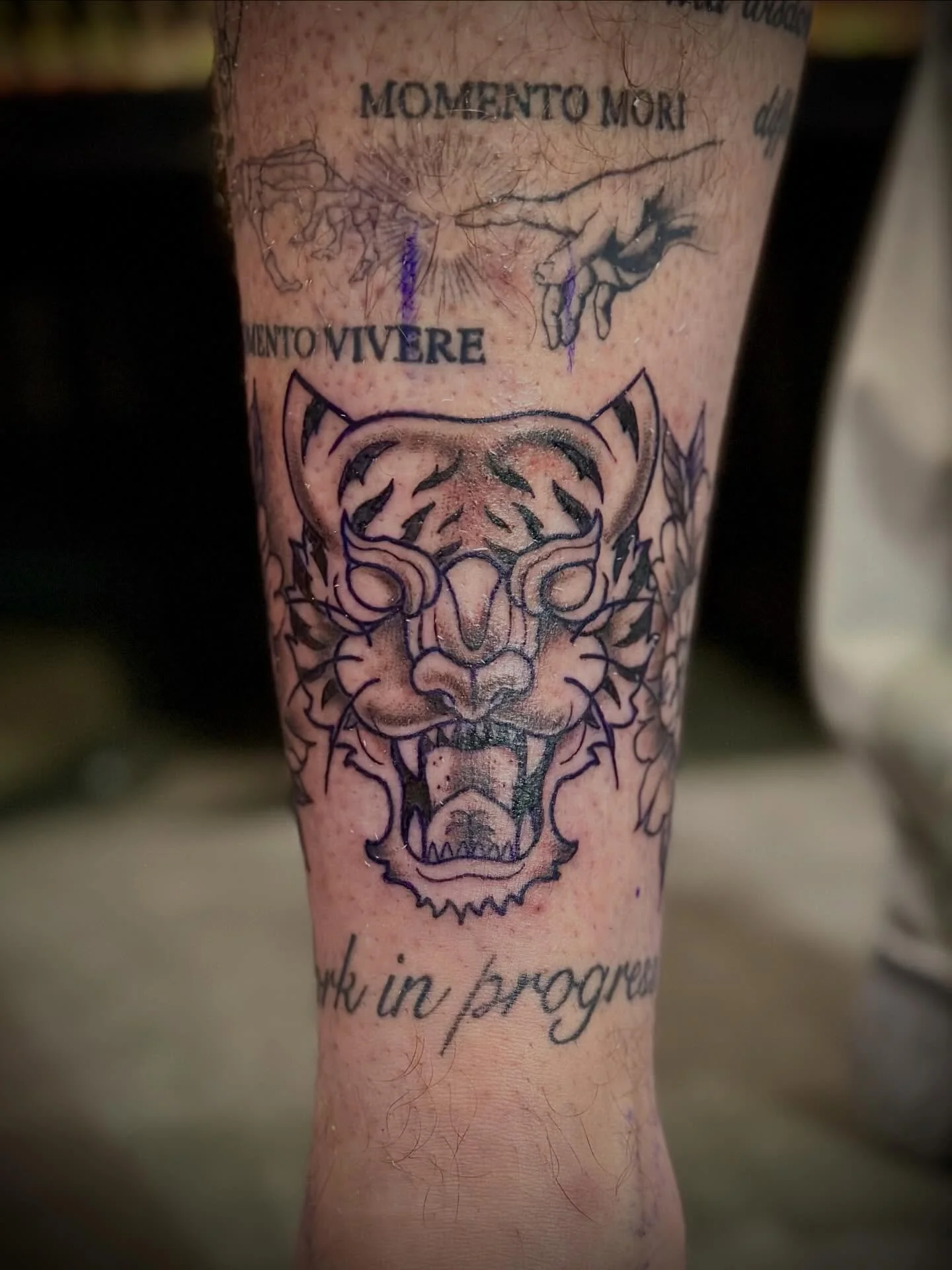 Wrapped @c_coakwell &lsquo;s ankle with some of my flash this past weekend at the @saskatoontattooexpo! 

#saskatoontattoo #tattoos #tattooartists