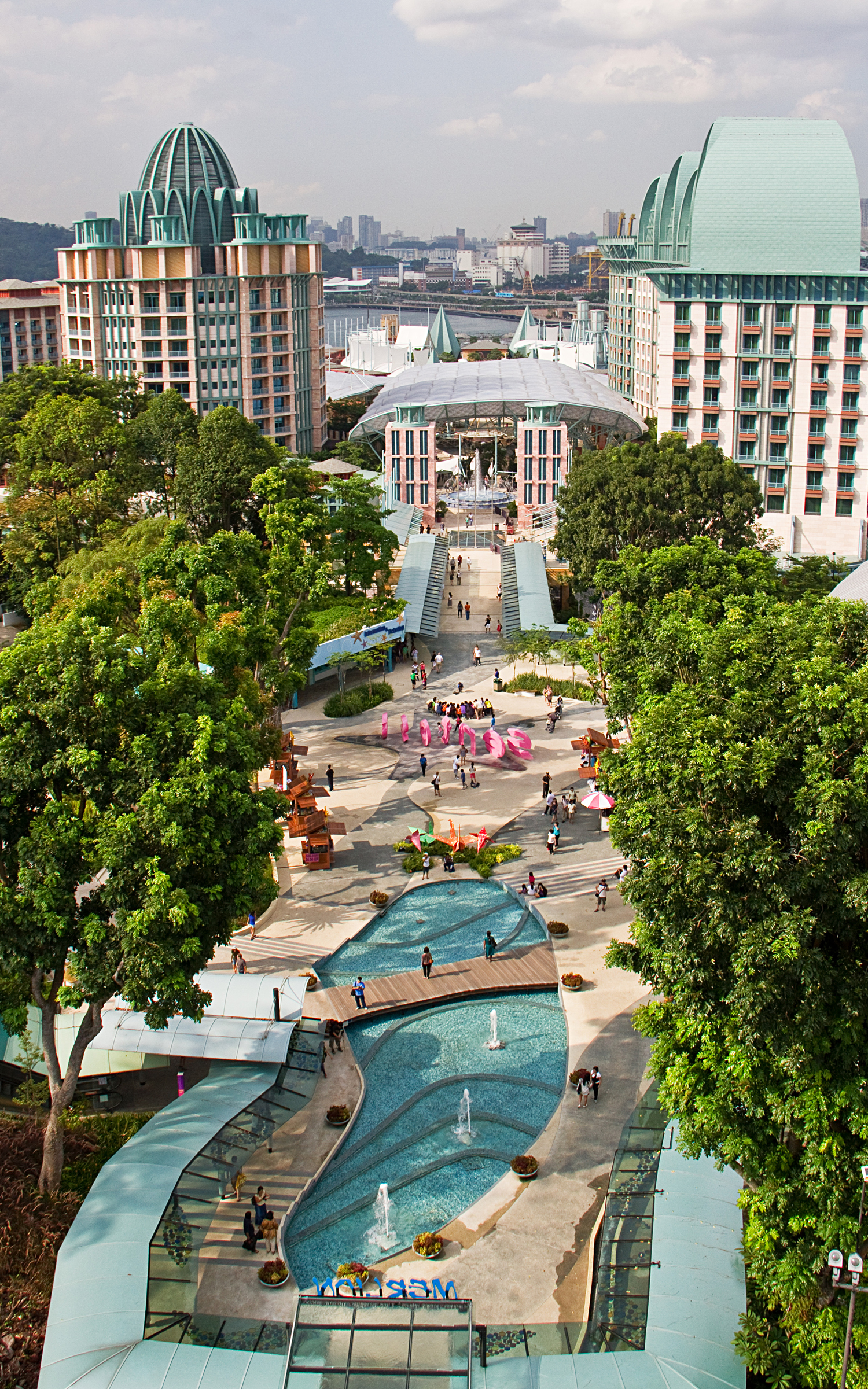 Merlion plaza 1.jpg