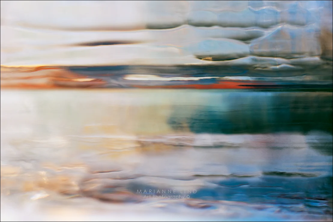 P1050409 Limited Edition, available in various sizes. Unique photographs of light refractions in glass. Mounted with plexiglas or framed. For inquiries contact fotograf@mariannelind.se