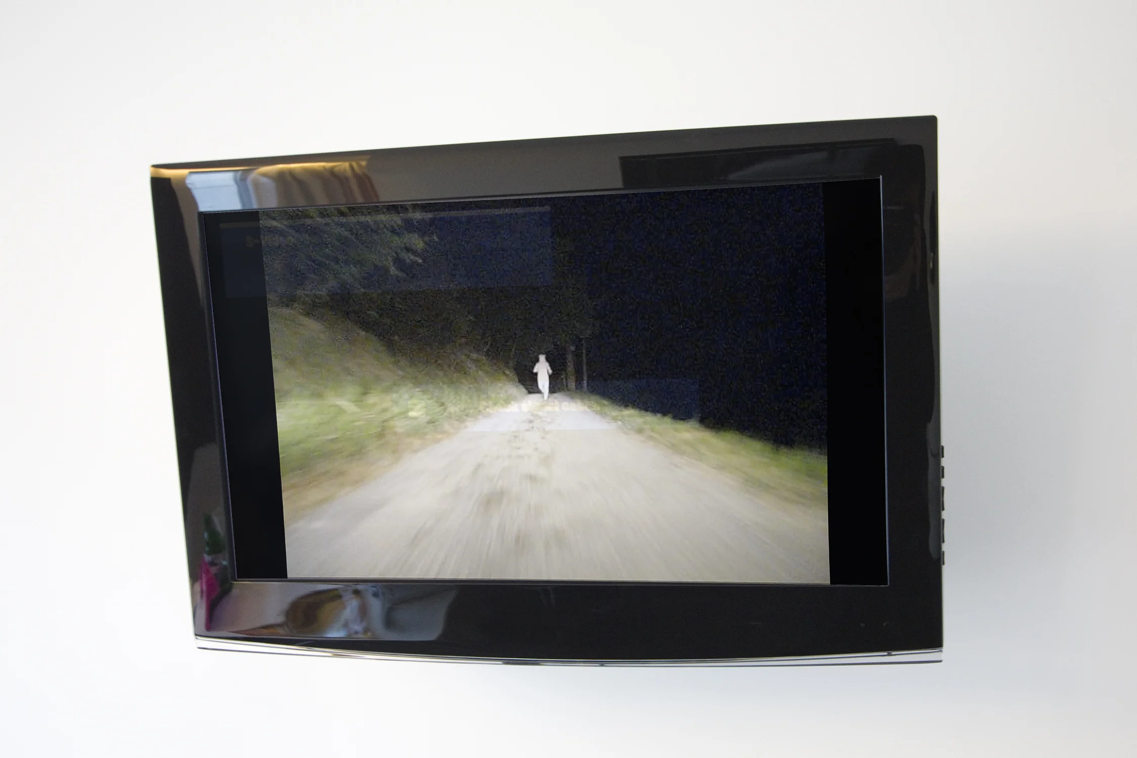 Truc-Anh_2010_White-Hotel_05