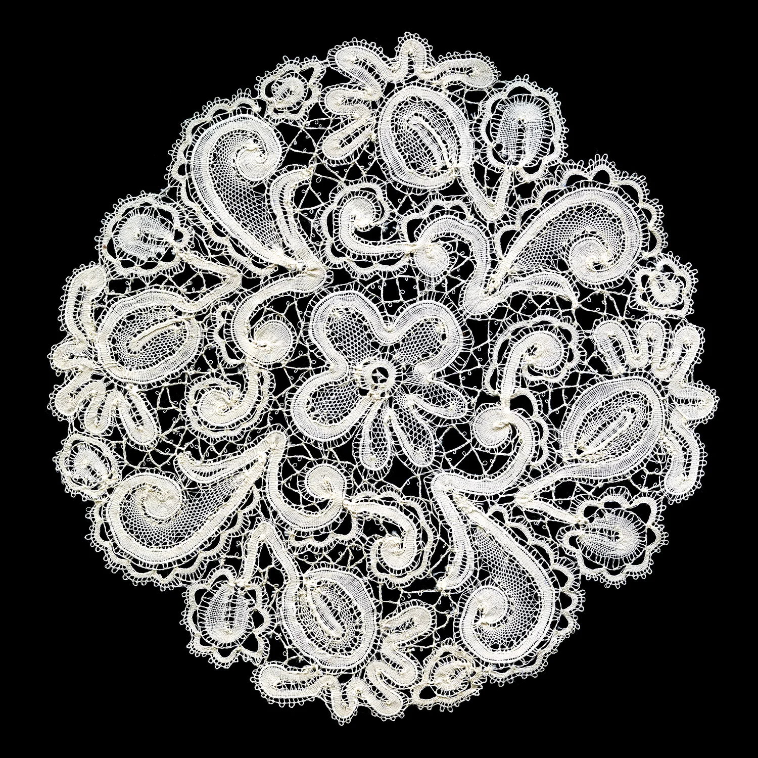 Truc-Anh_2010_Doors_42