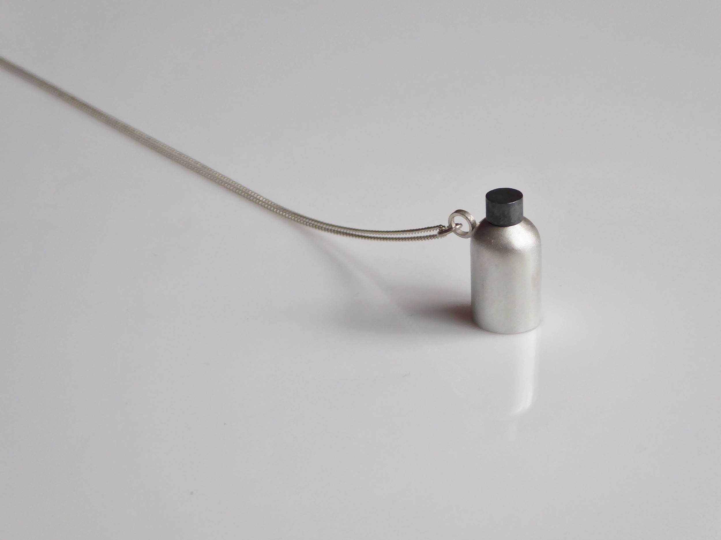 Pendant bottle