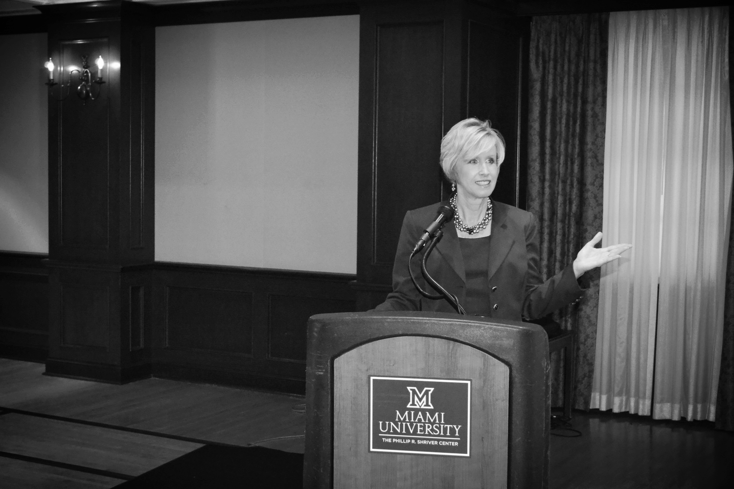 Honored to present an international protocol workshop to 50 faculty members of Miami University for their Global Initiatives Department. The Cincinnati Etiquette & Leadership Institute, LLC (CELI) presented, "Working and Interacting in a Global Workplace" with a country-specific focus on China and India.