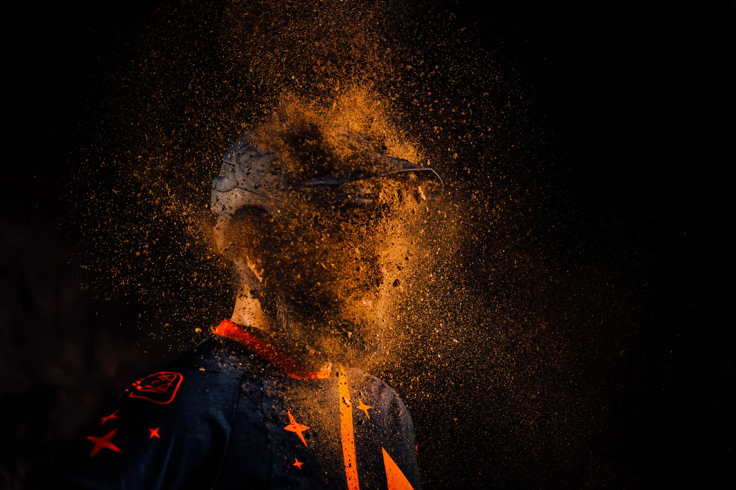 LM-Dirt-Portrait-.jpg