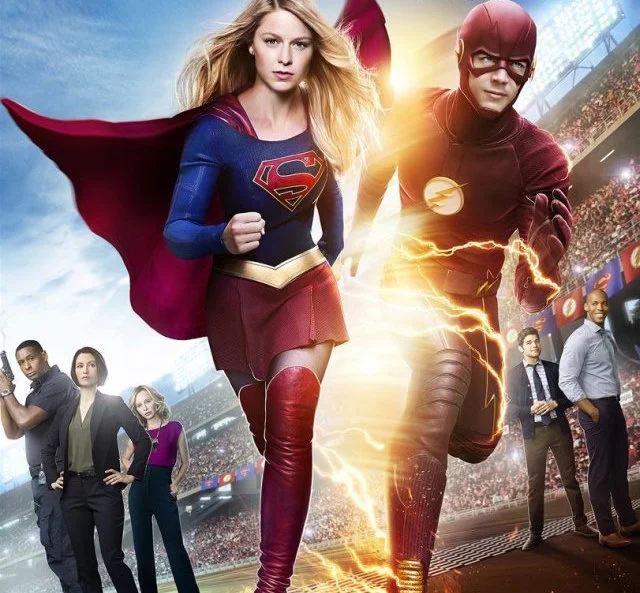 Clips Previewing The Flash and Supergirl Crossover!