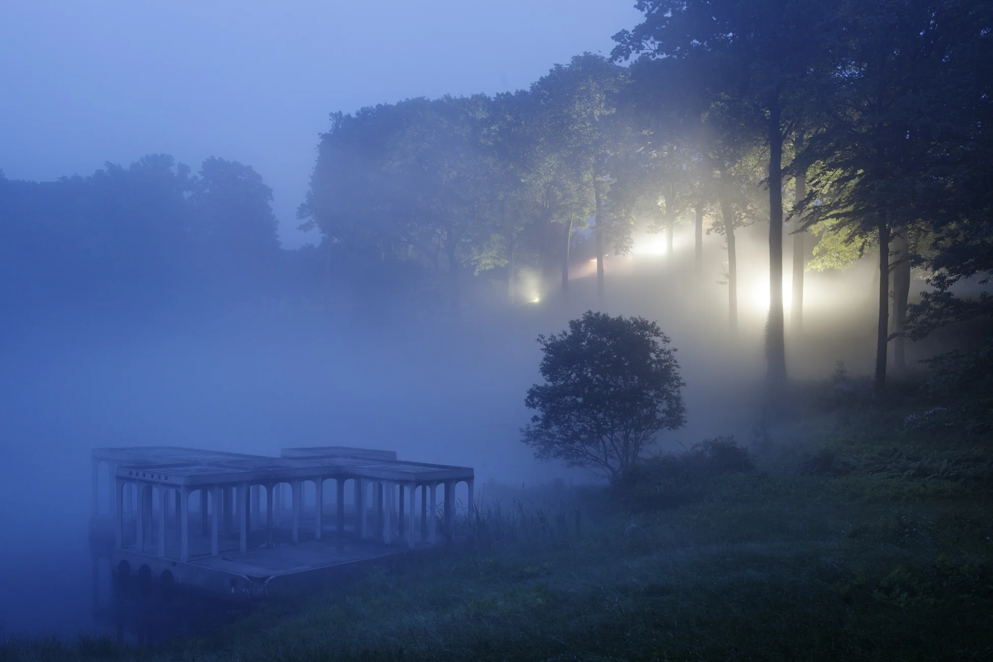 GlassHouse_Fog_275.jpg
