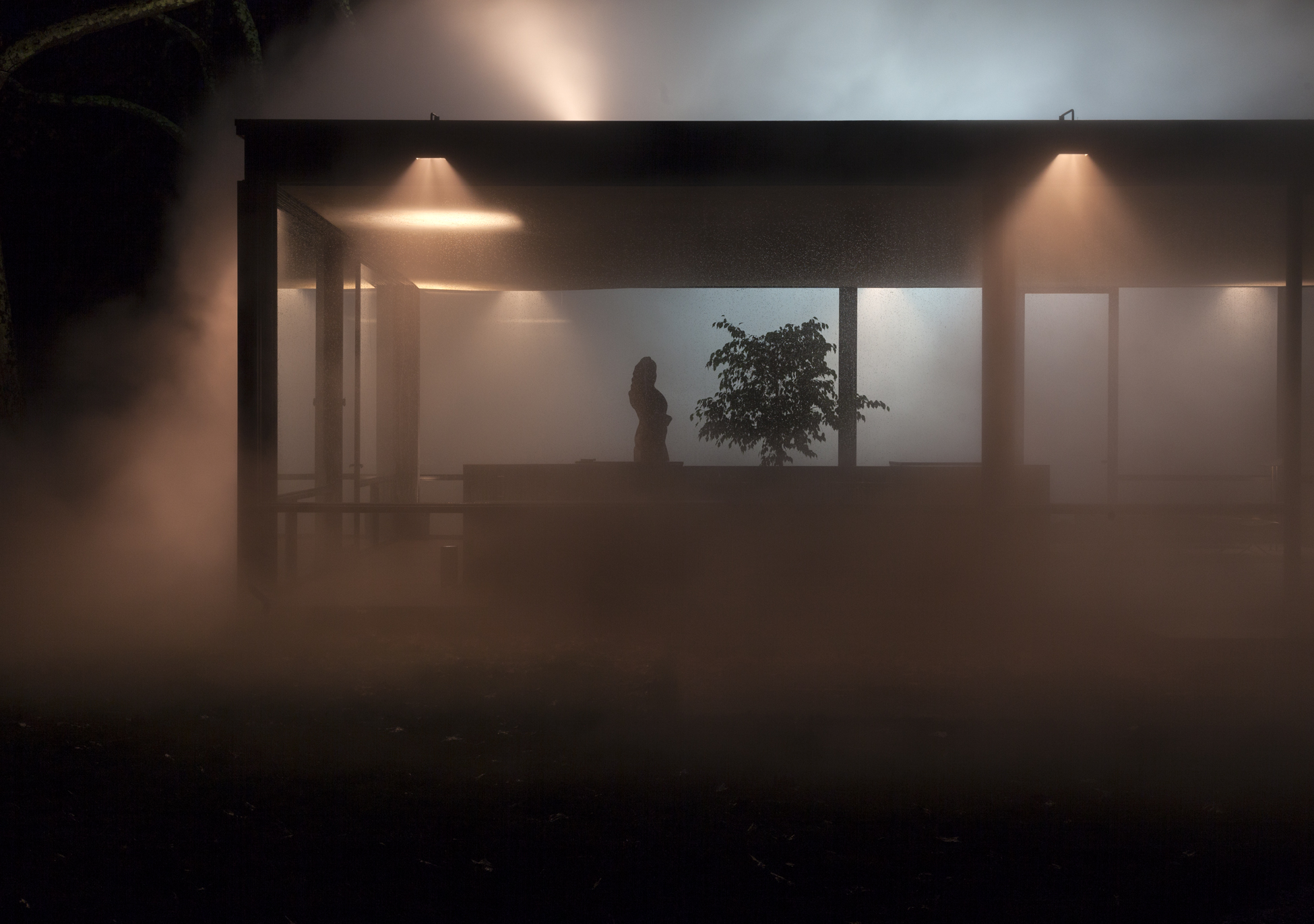 GlassHouse_Fog_1272.jpg