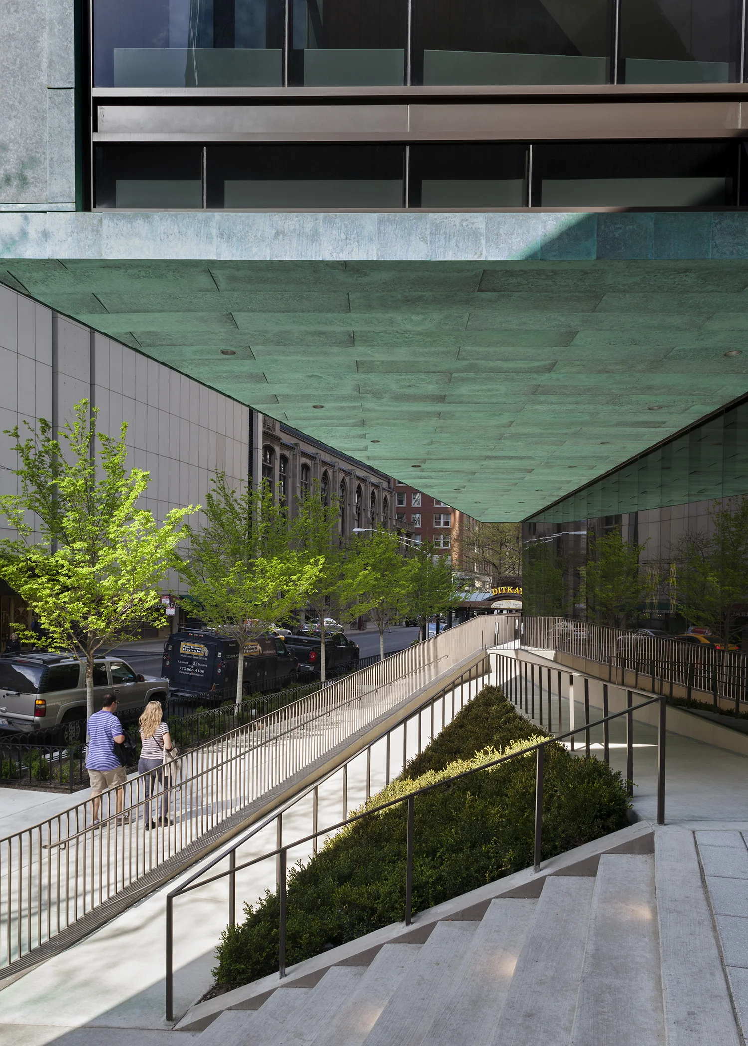 201305_gratzcenter_024.jpg