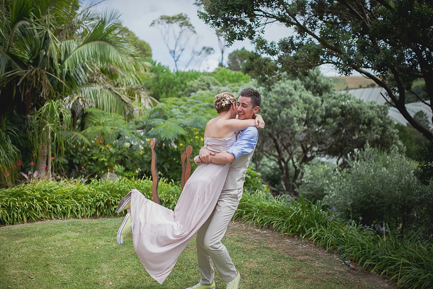 Palm-Beach-Waiheke-Wedding0034.jpg