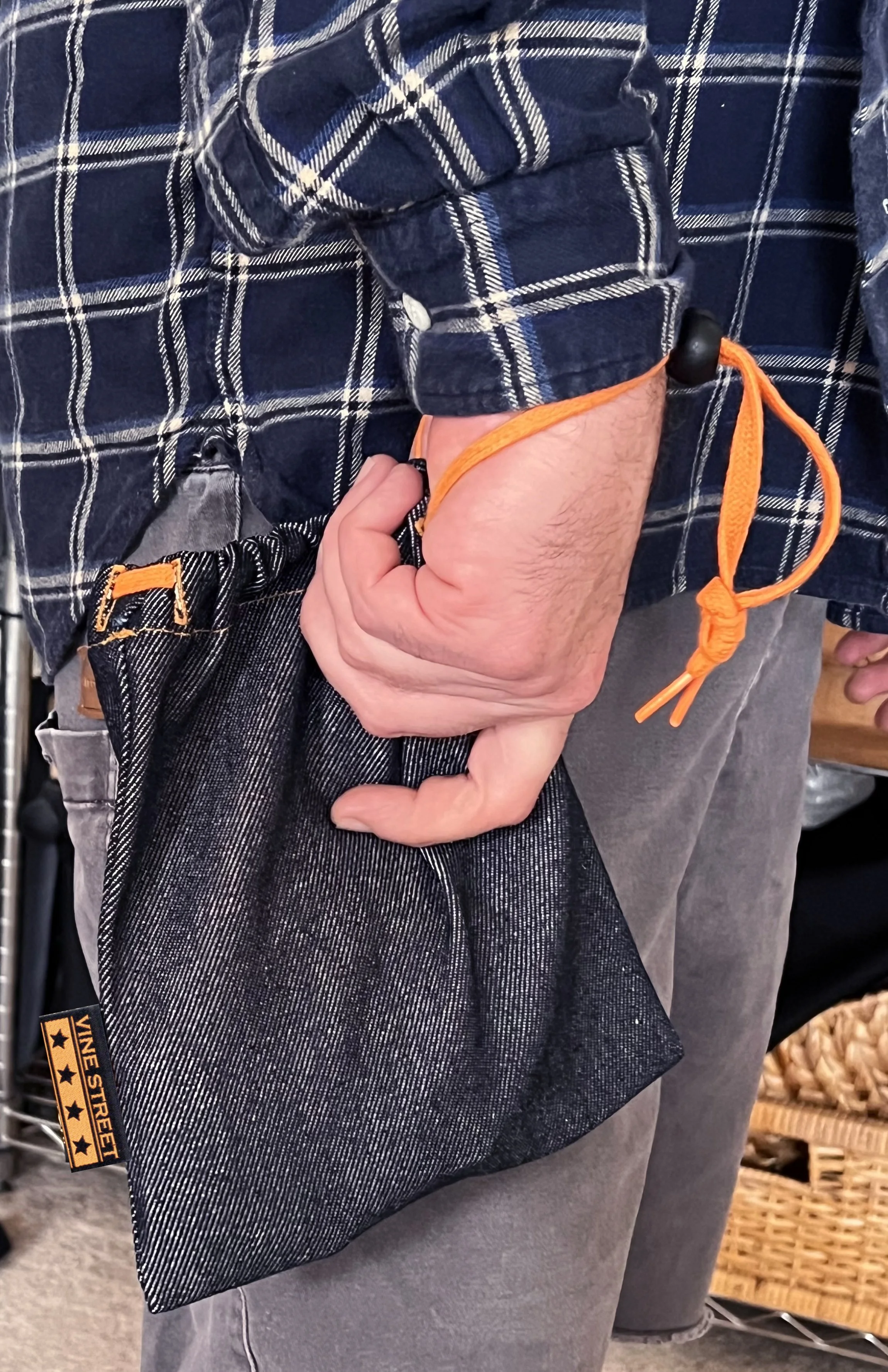 VSM-PCH-24-DD hand held.jpg