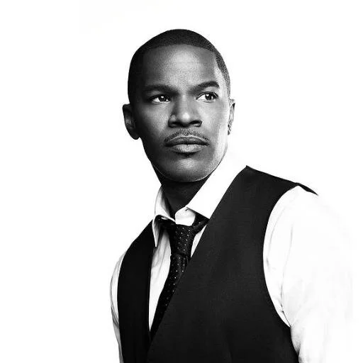 Jamie Foxx Sings Unsexy Words In A Sexy Way to Start Your Week