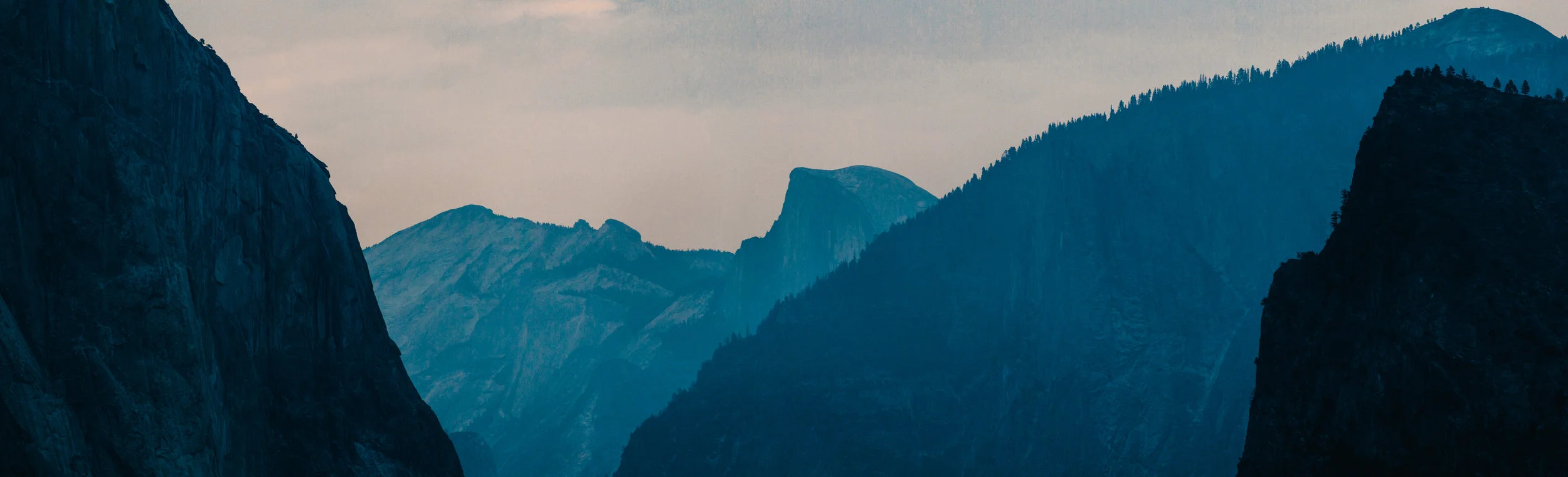Tunnel View - Yosemite National Park