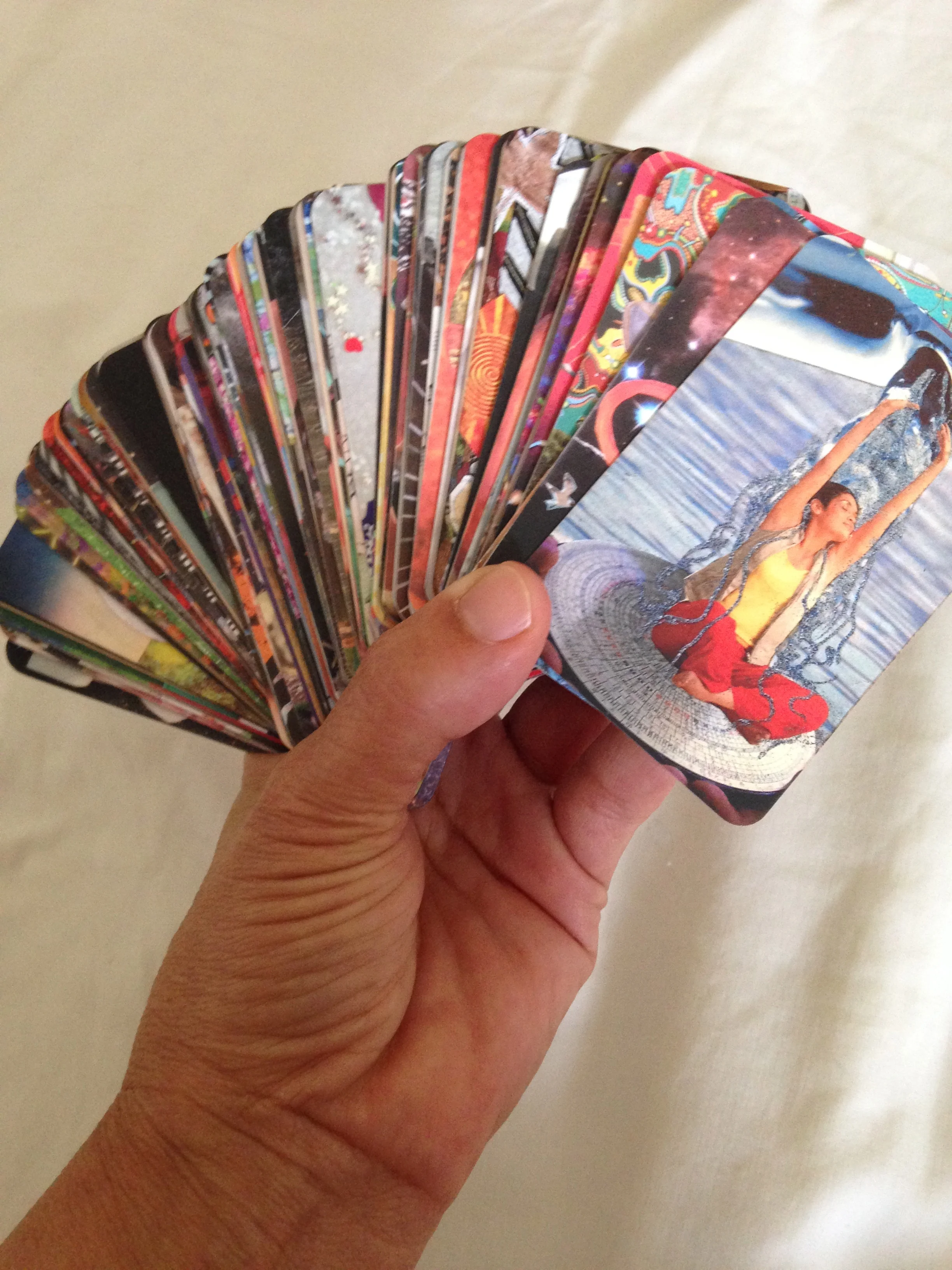 Monthly Card Reading Salon
