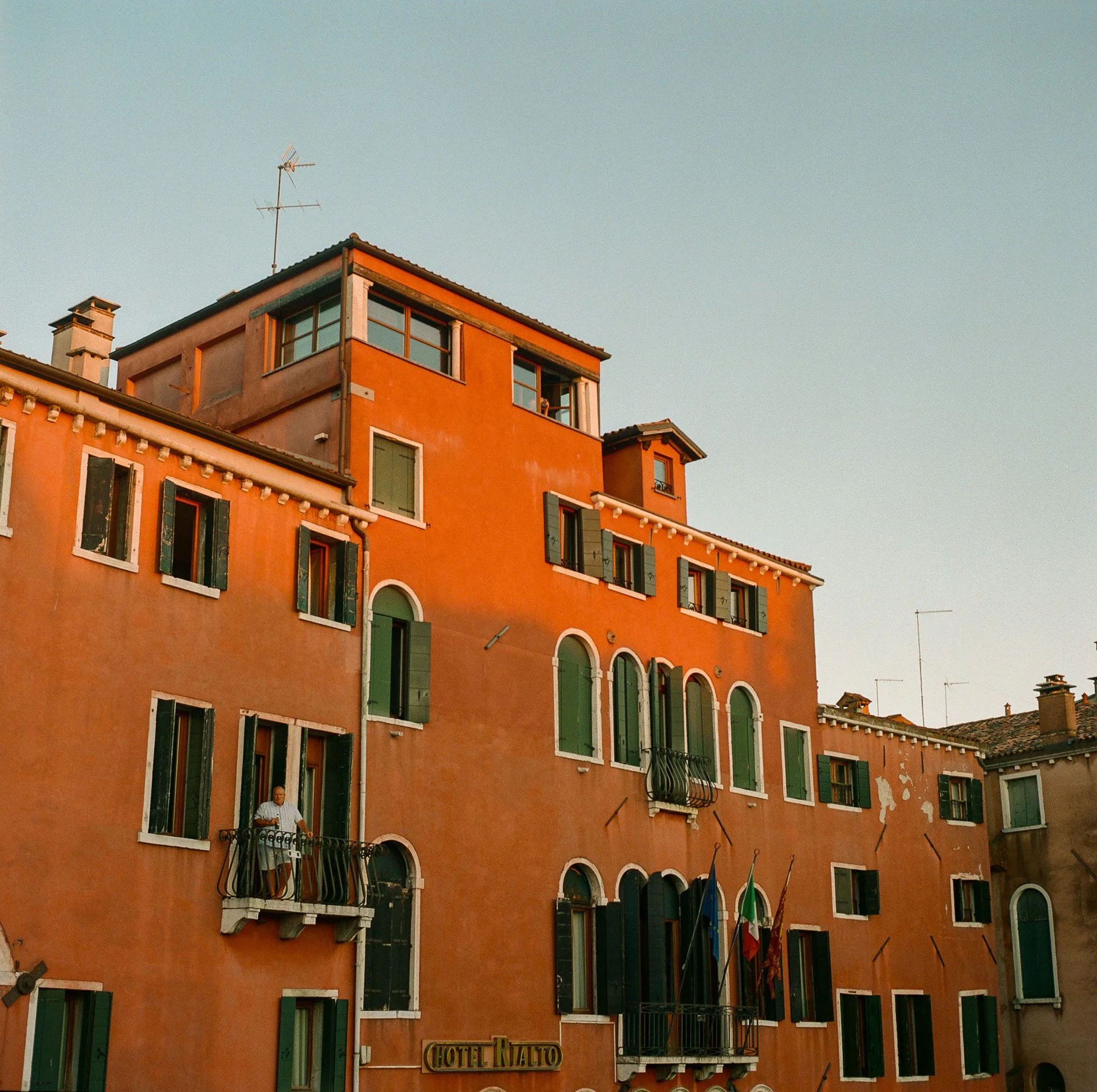 69347_ABO_005_04.jpg