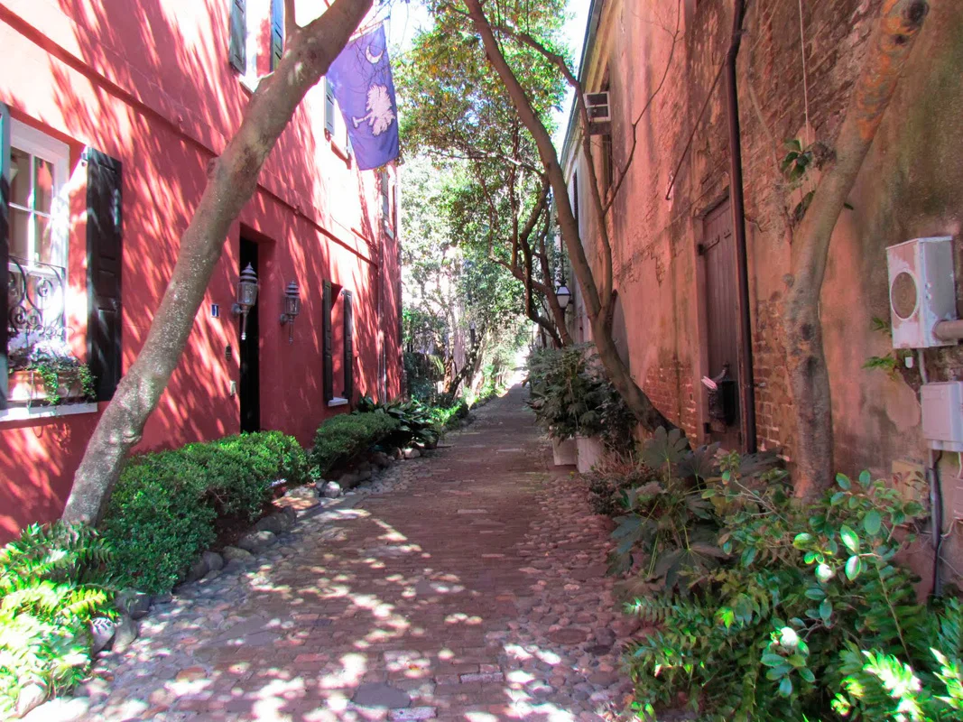 charleston-3.jpg